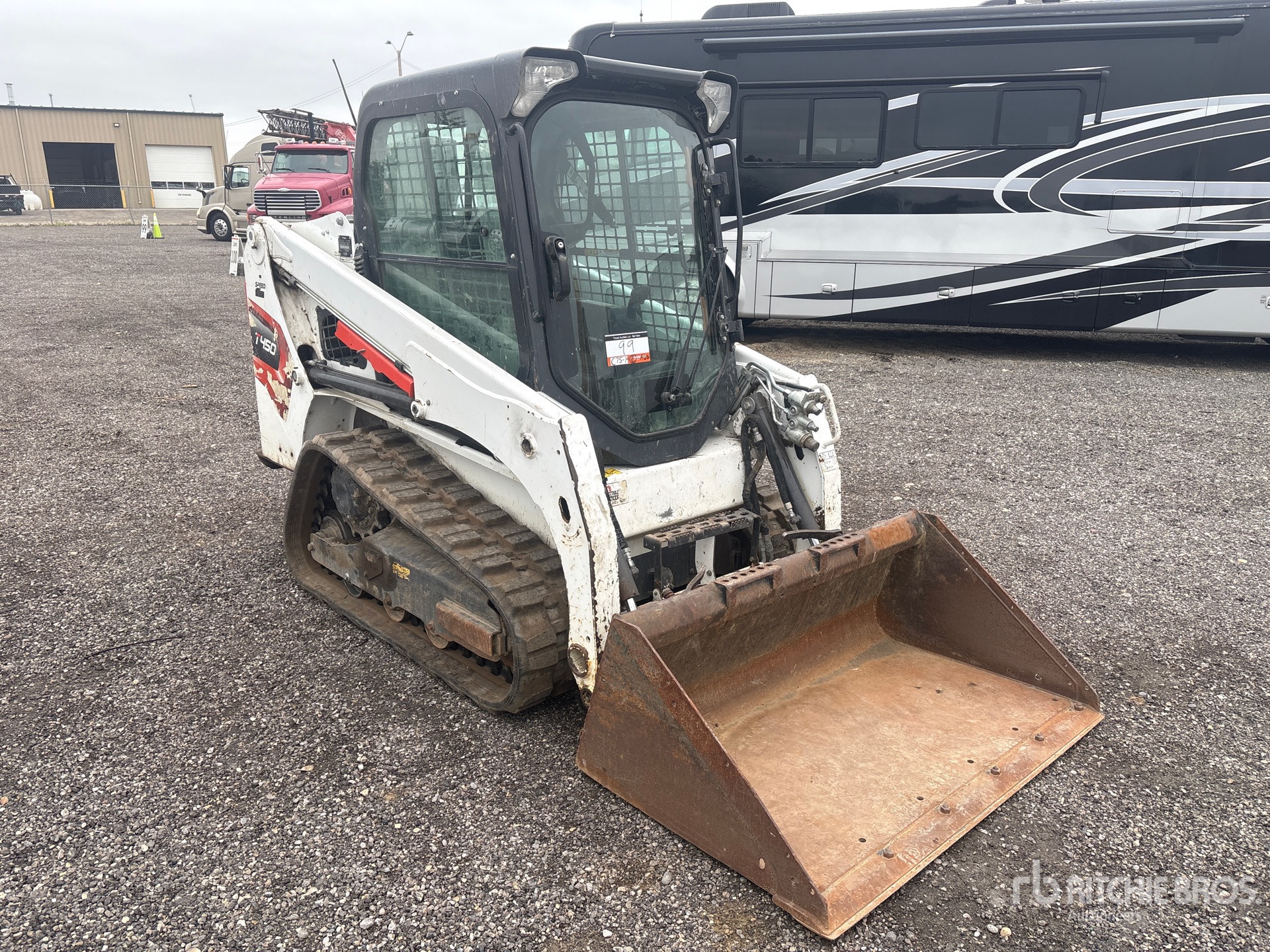 General Appearance with Picture, Right Front Corner