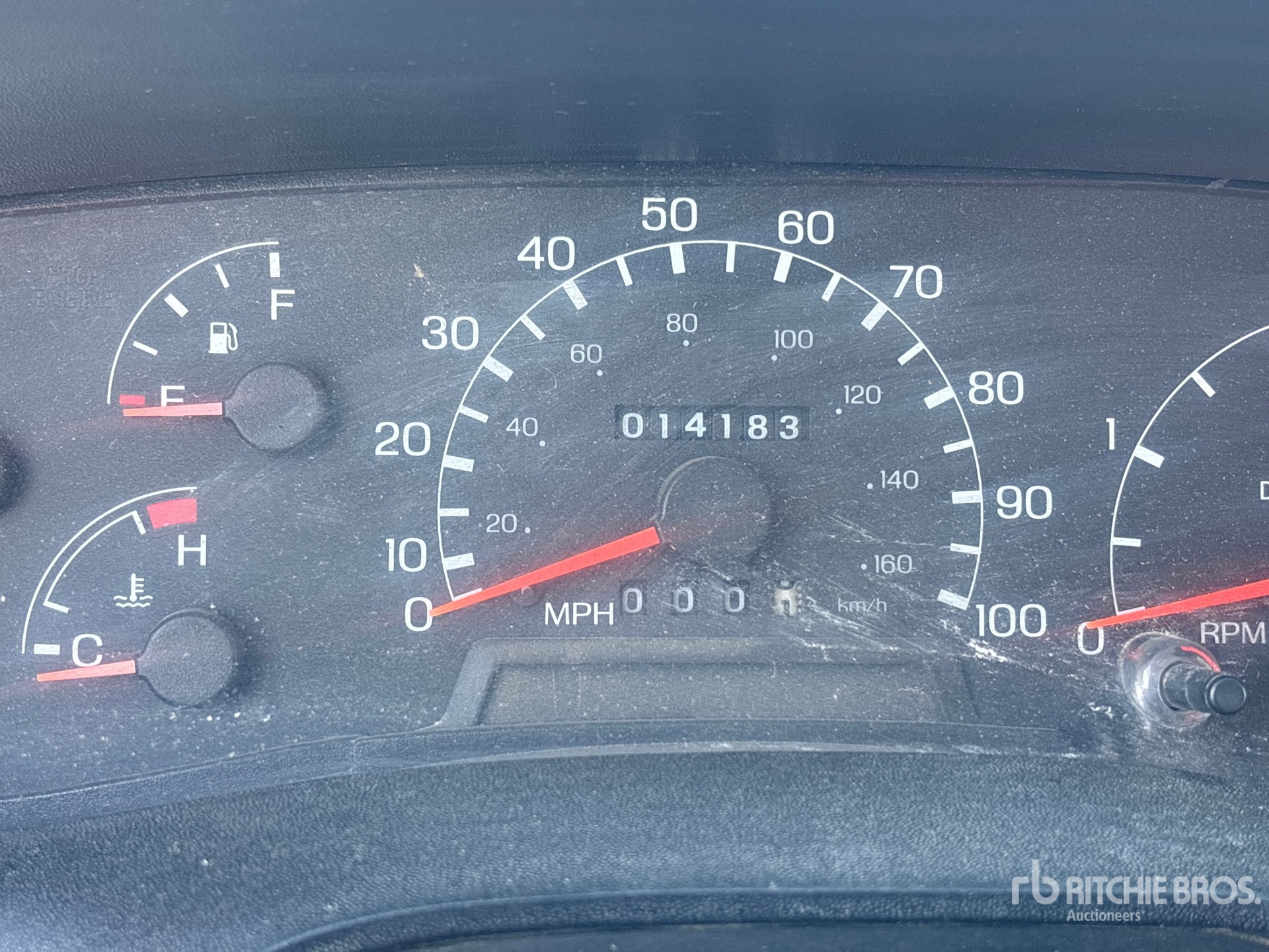 2000 Ford F-750