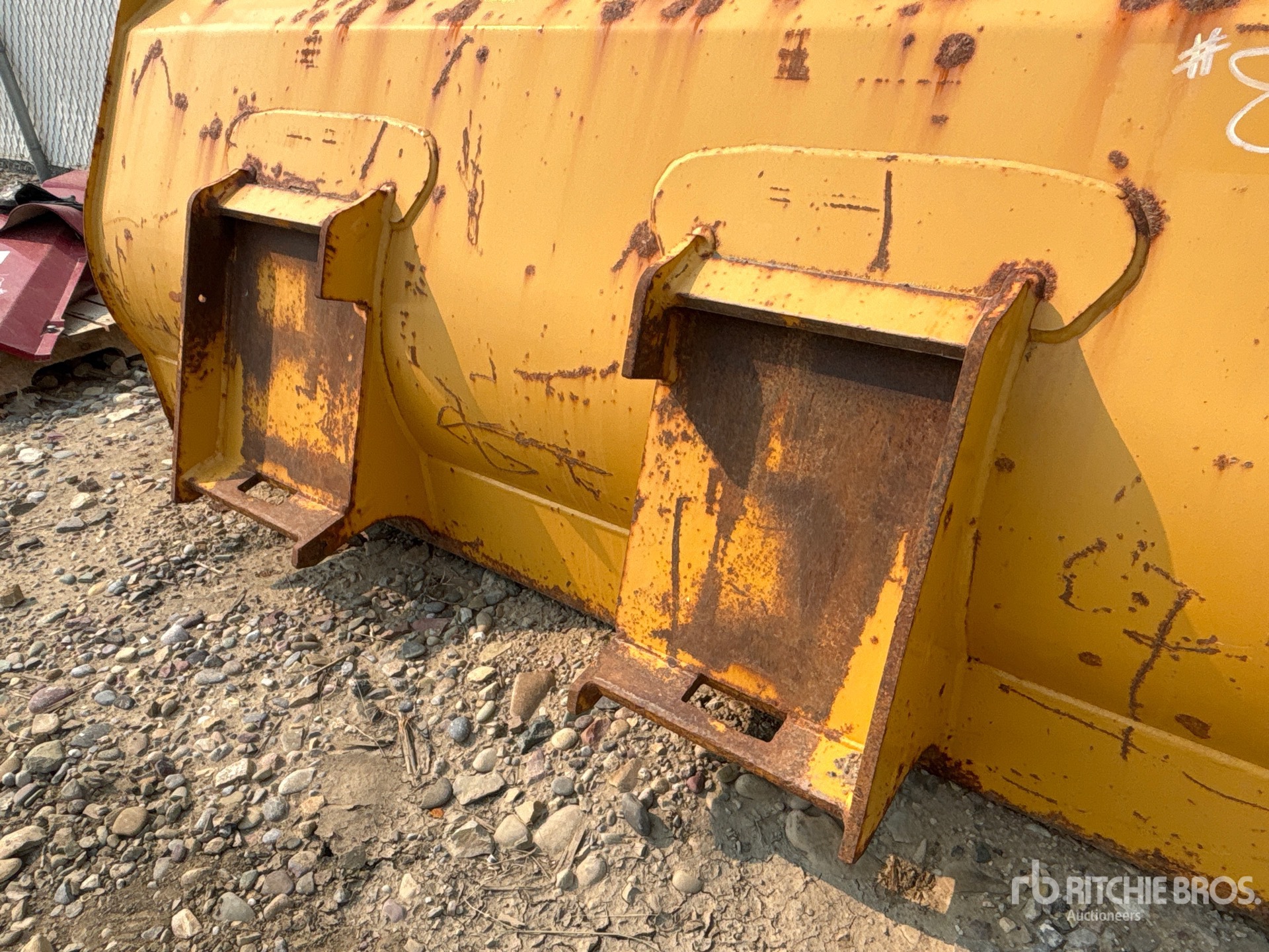 John Deere 85 in