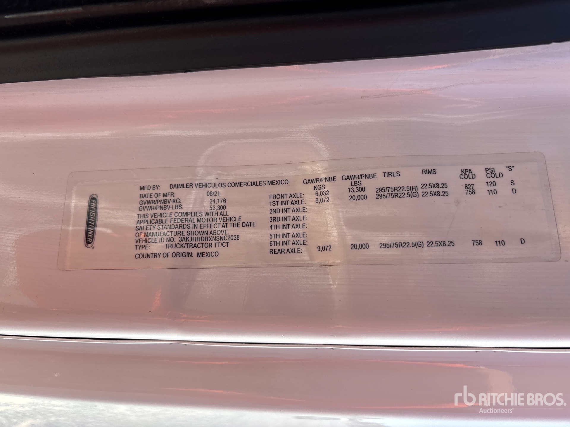 2022 Freightliner CASCADIA 126