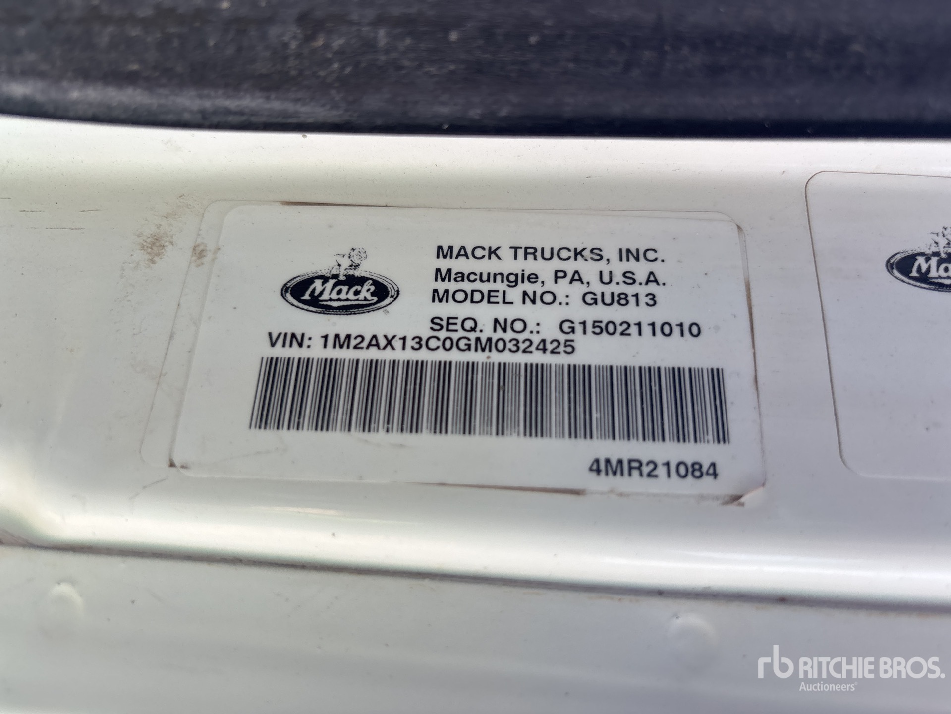 2016 Mack GU813