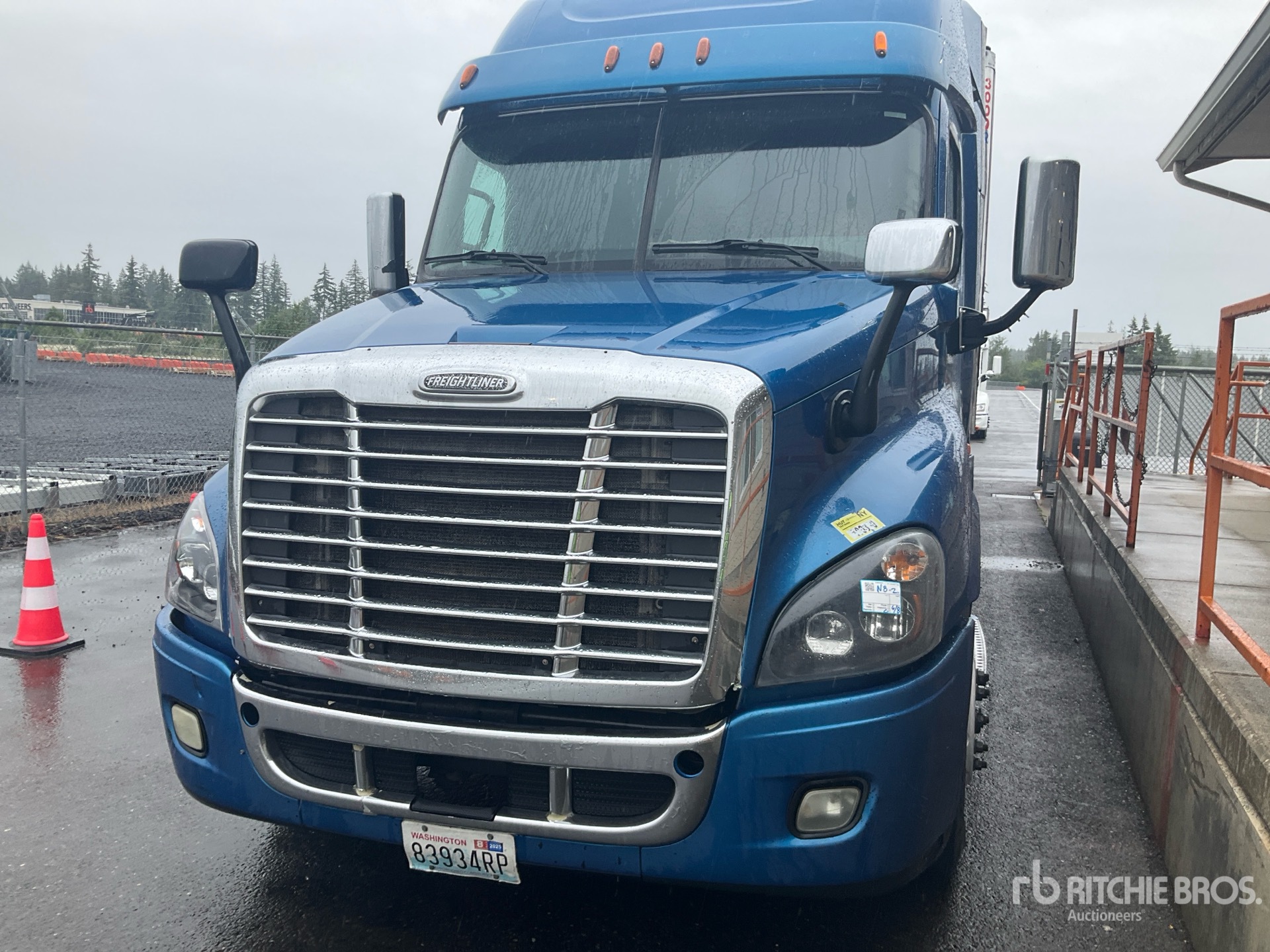 2015 Freightliner CASCADIA 125