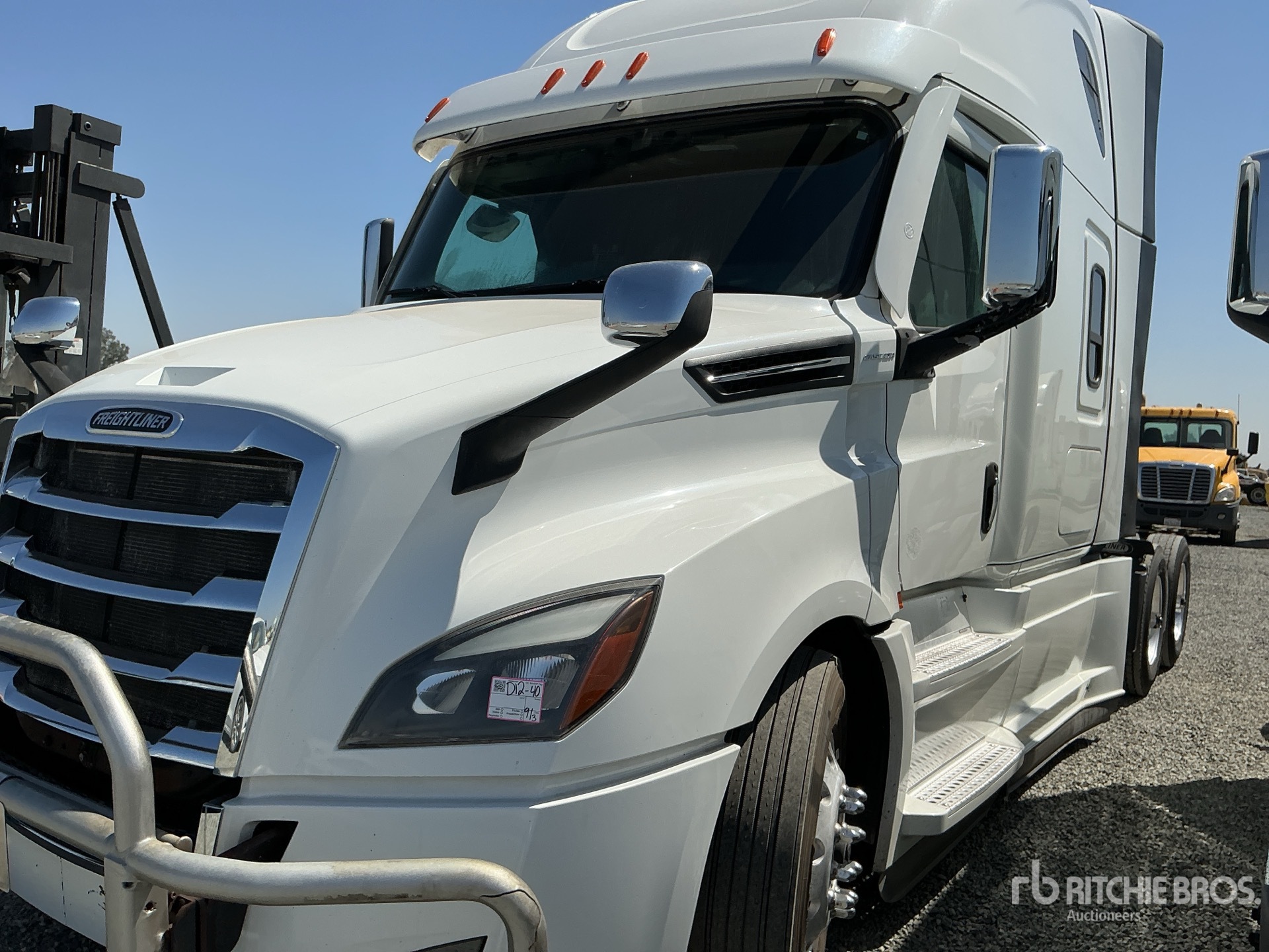 Photo of 2023 Freightliner CASCADIA 126