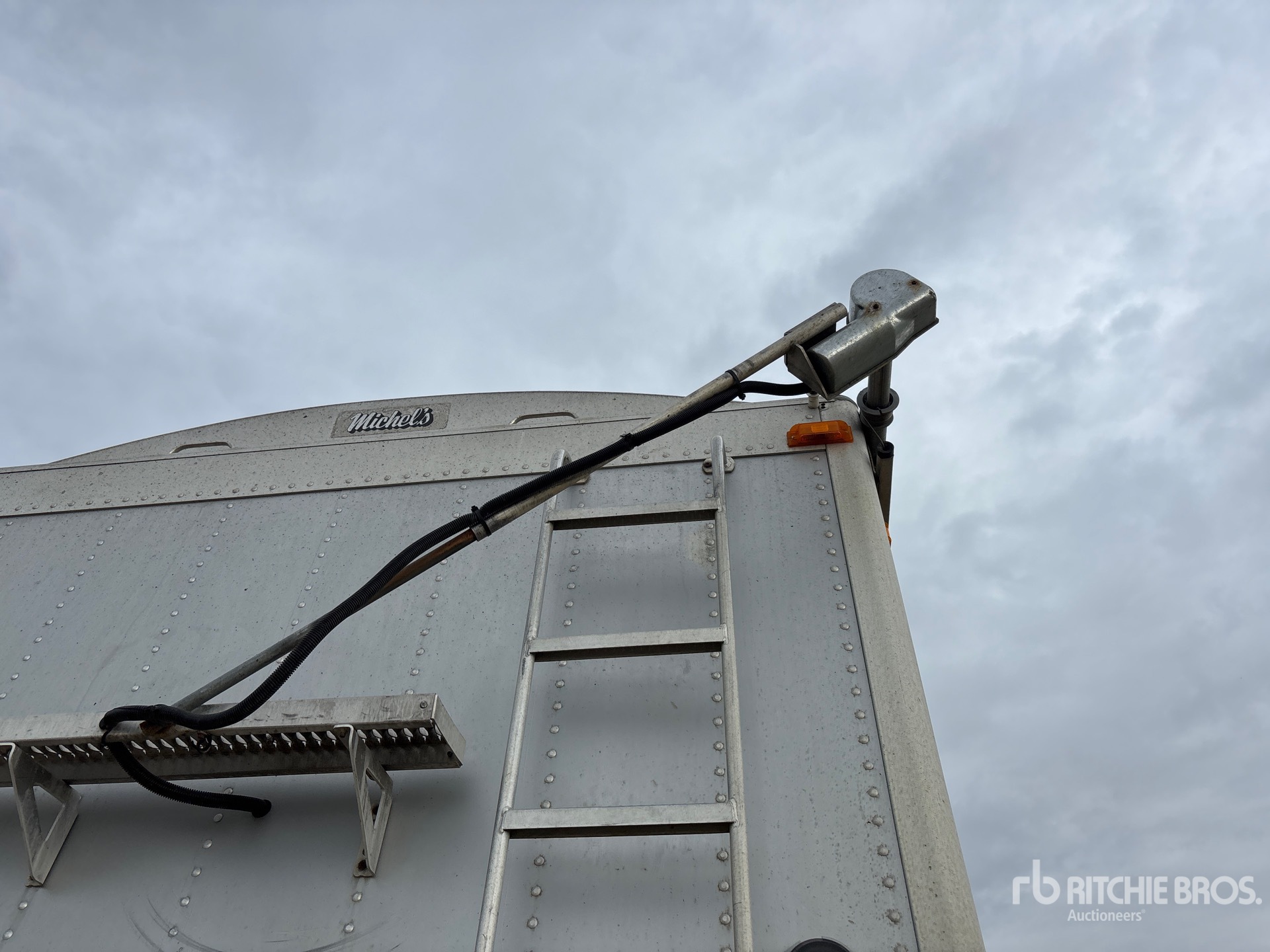 2013 Load King Tri/A Super B-Train Lead