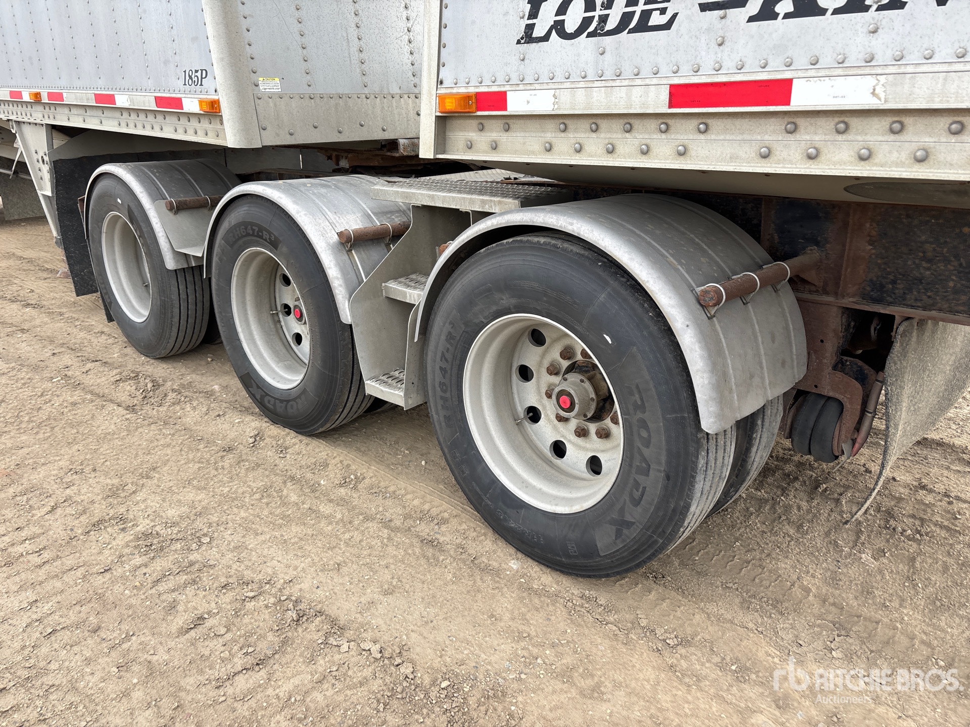2013 Load King Tri/A Super B-Train Lead