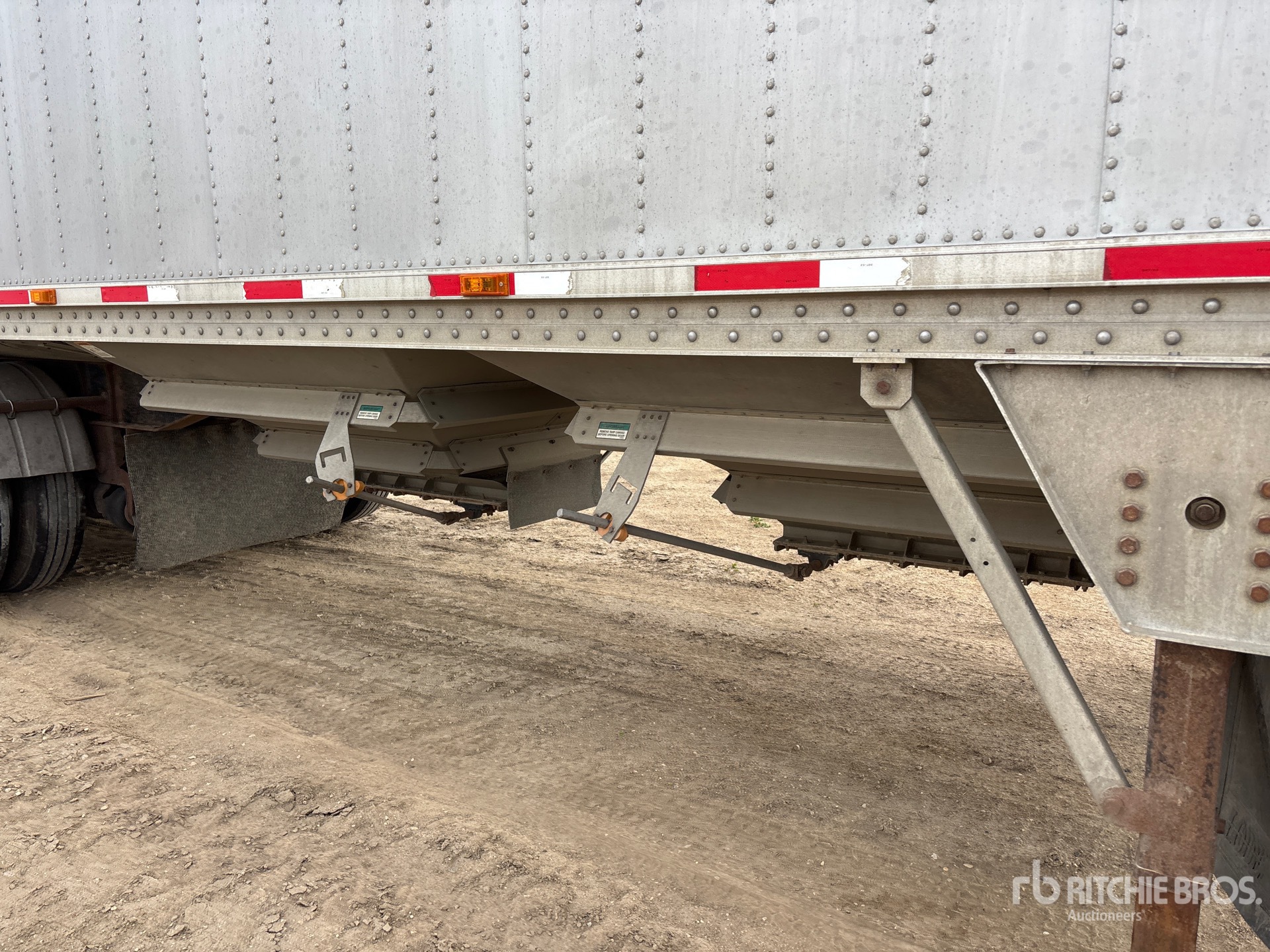 2013 Load King Tri/A Super B-Train Lead