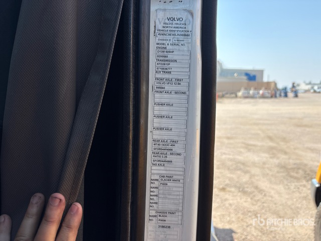2018 Volvo Vnl64t670 6x4 T/a Sleeper Truck Tractor