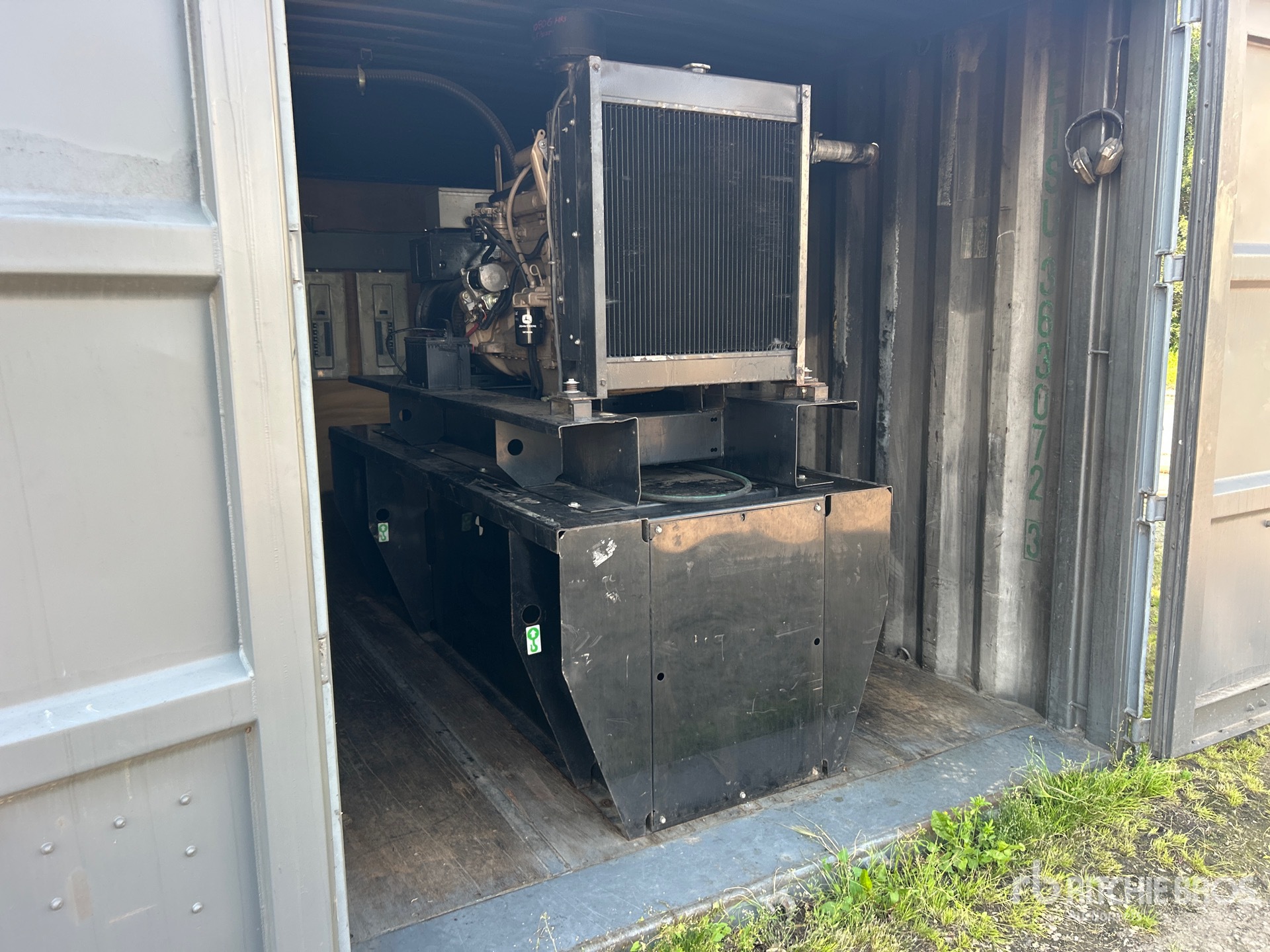 John Deere CONTAINERIZED 100 HP