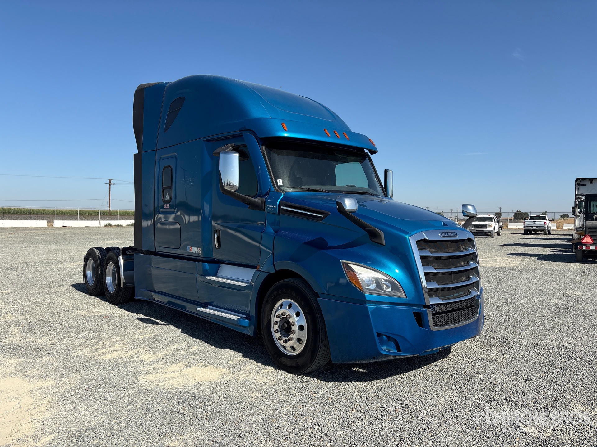 2021 Freightliner CASCADIA 126