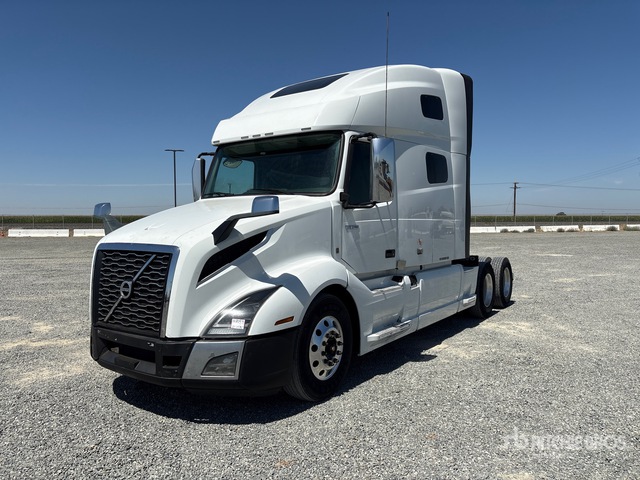 2022 Volvo Vnl760 6x4 T/a Sleeper Truck Tractor