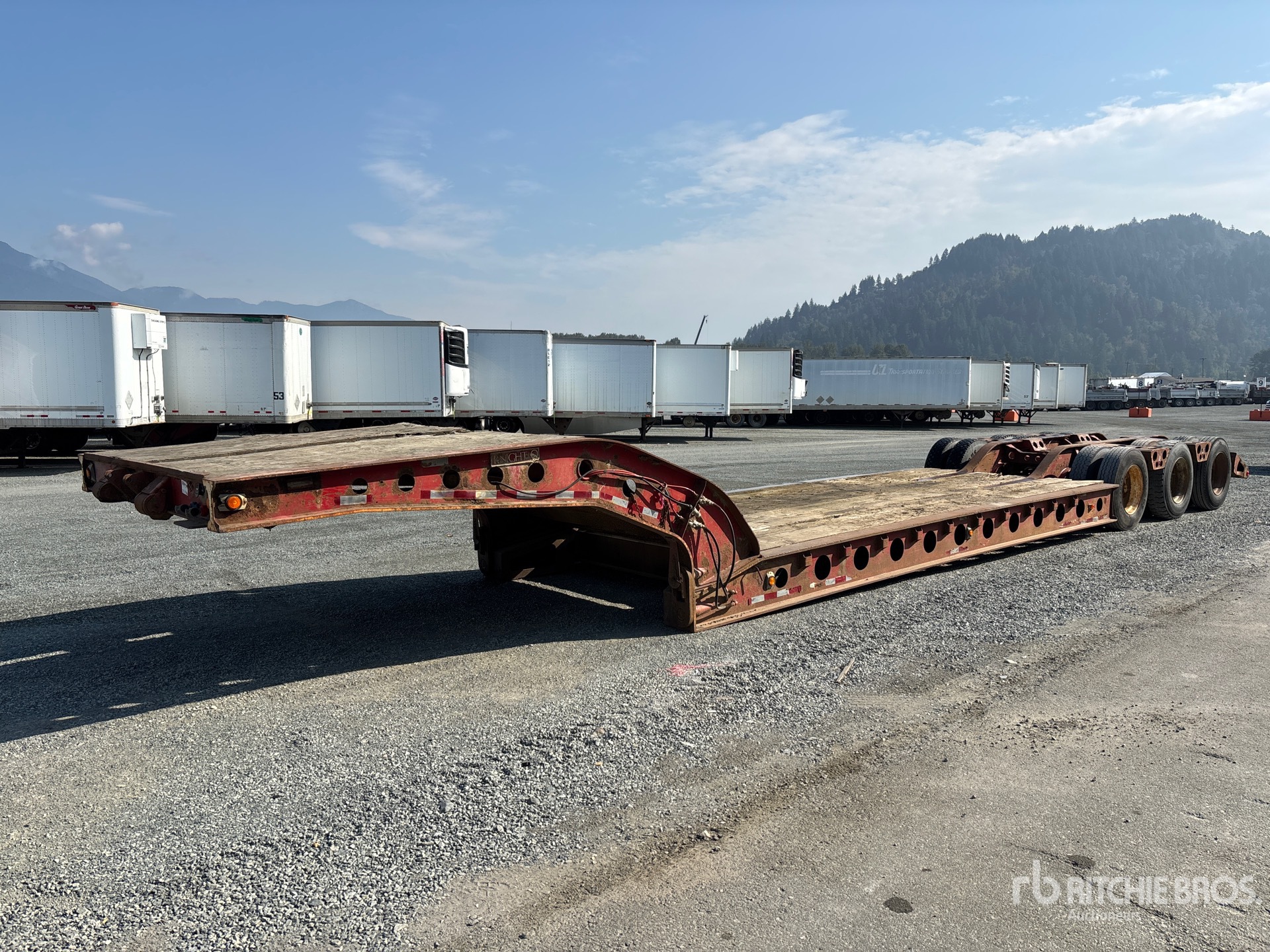 1989 Knight Tri/A Removable Gooseneck