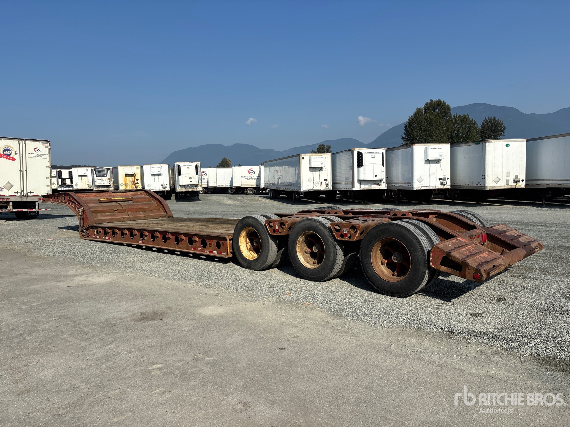 1989 Knight Tri/A Removable Gooseneck