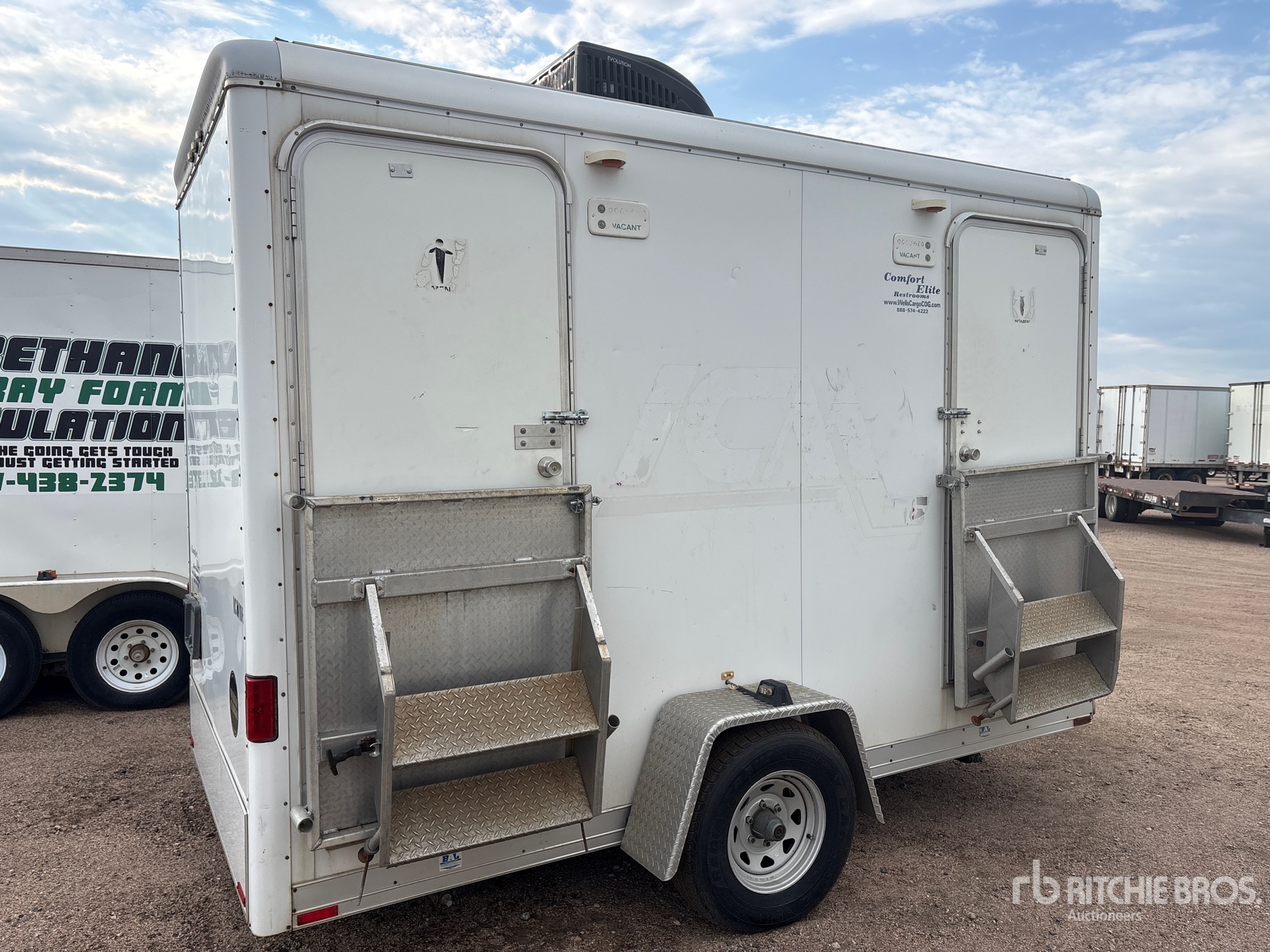 2007 Wells Cargo S/A Restroom Trailer
