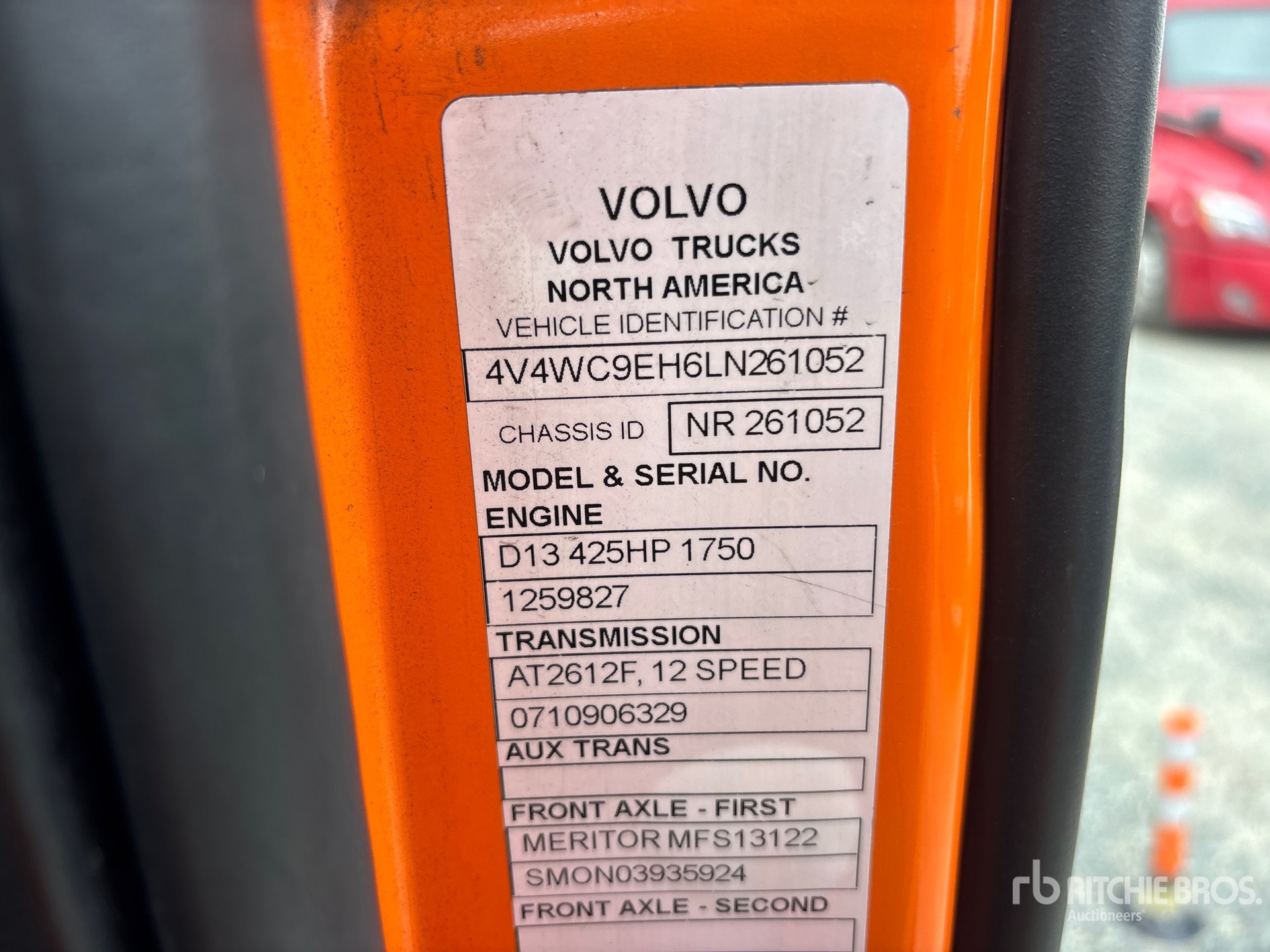 2020 Volvo VNR300