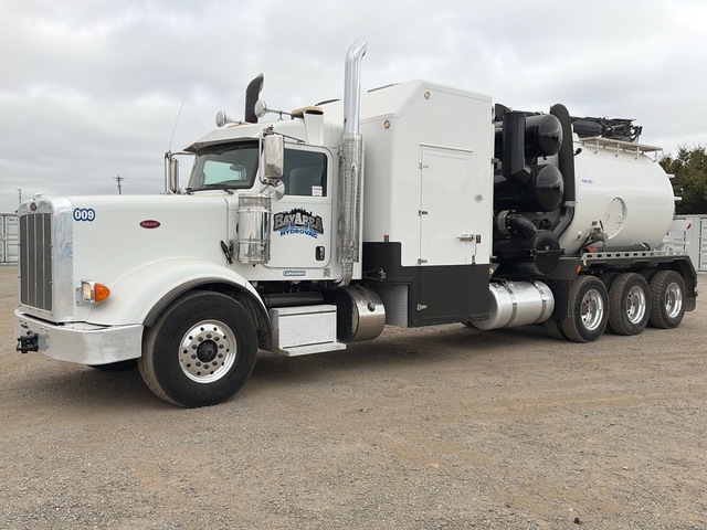 2019 Tornado Global F4-ECO-LITE on 2020 Peterbilt 367 8x6 Vacuum Excavator Truck