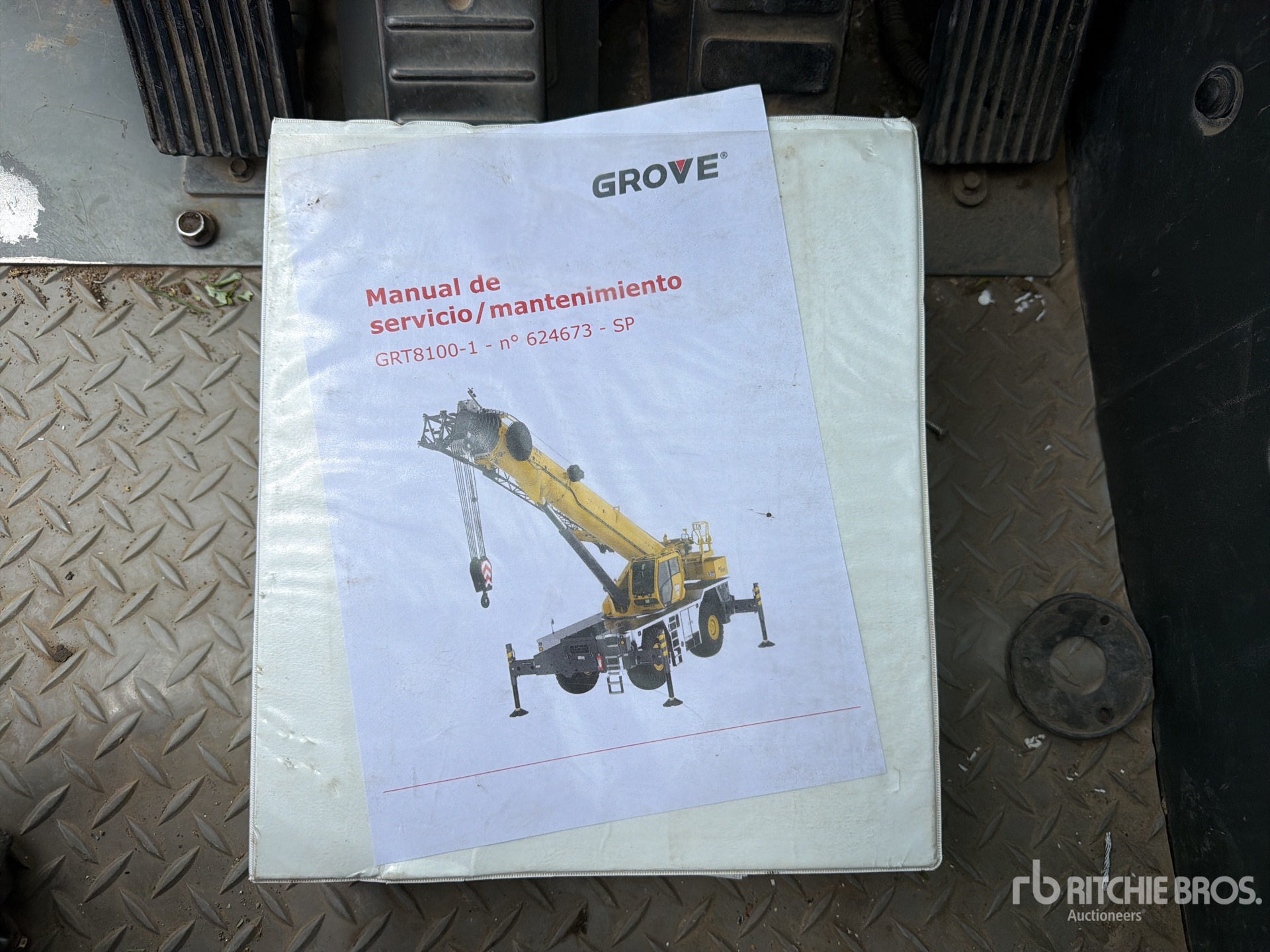 2019 Grove GRT8100