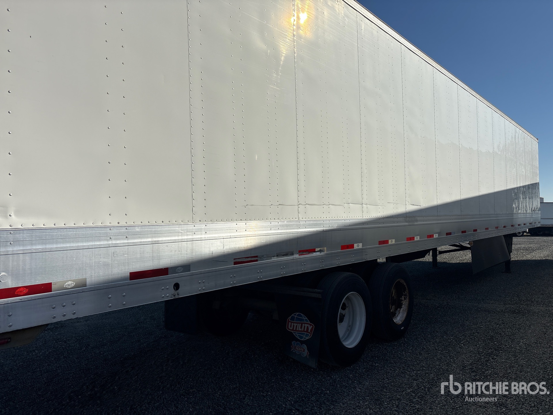 2018 Utility 53 ft x 102 in T/A