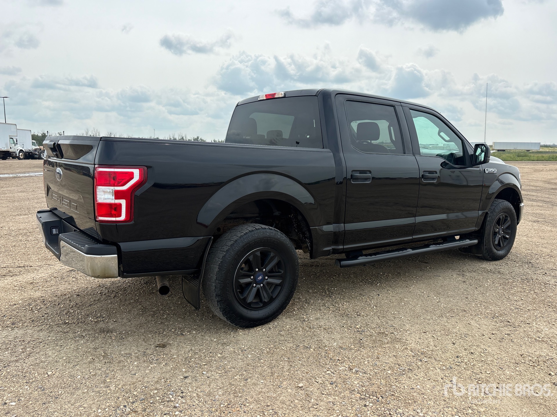 General Appearance with Picture, Right Rear Corner