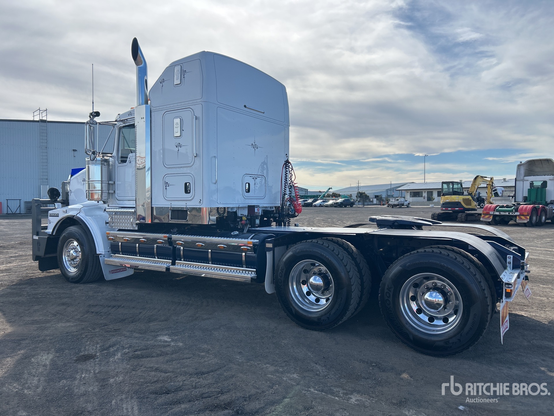2023 Kenworth T659