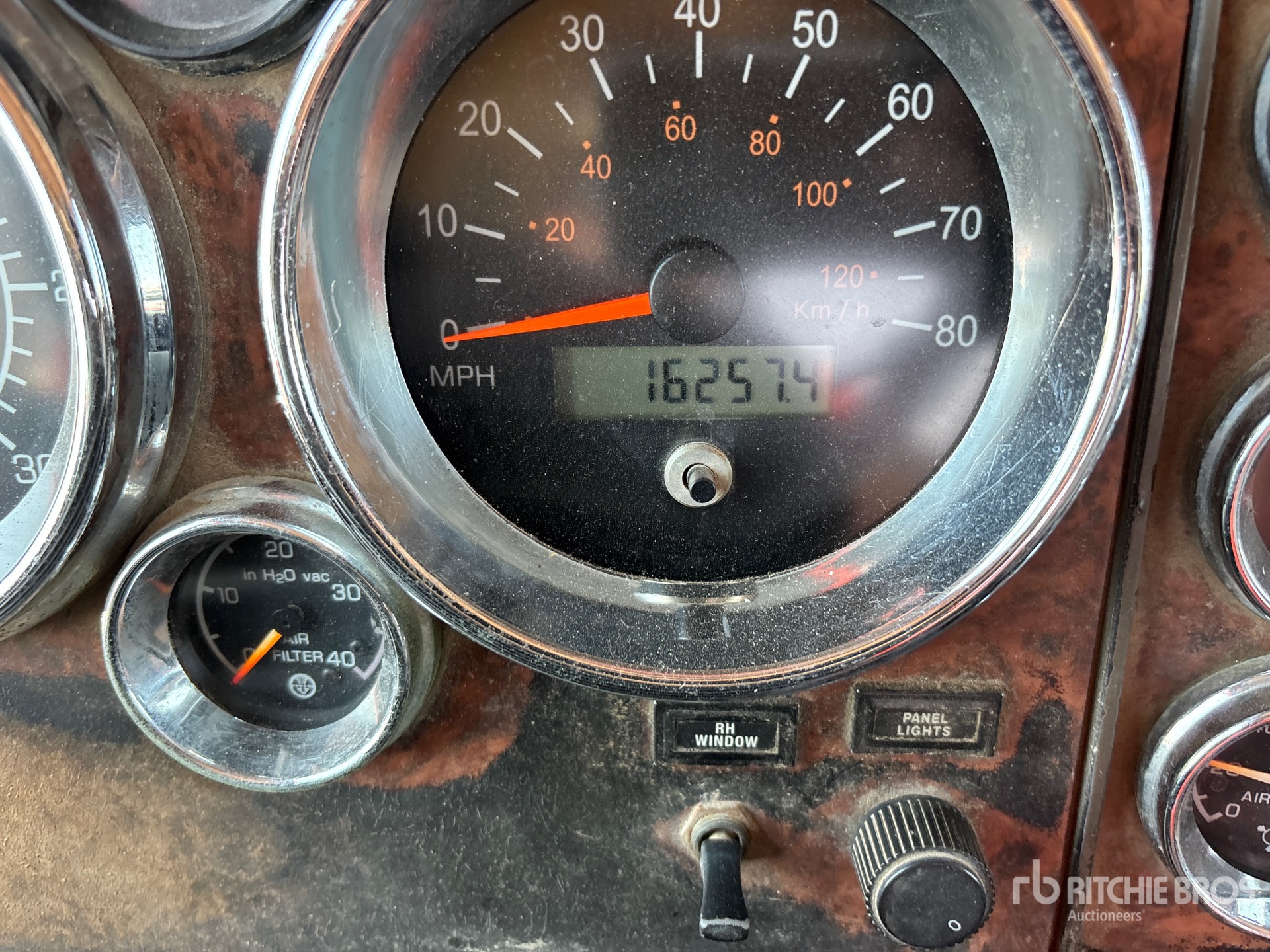 2006 Kenworth T800