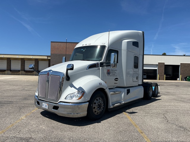 2021 Kenworth T680 6x4 T/A Sleeper Truck Tractor