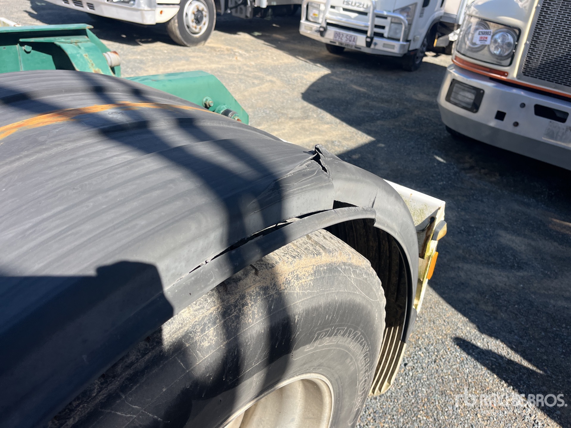 2003 Mack QH688RS QANTUM