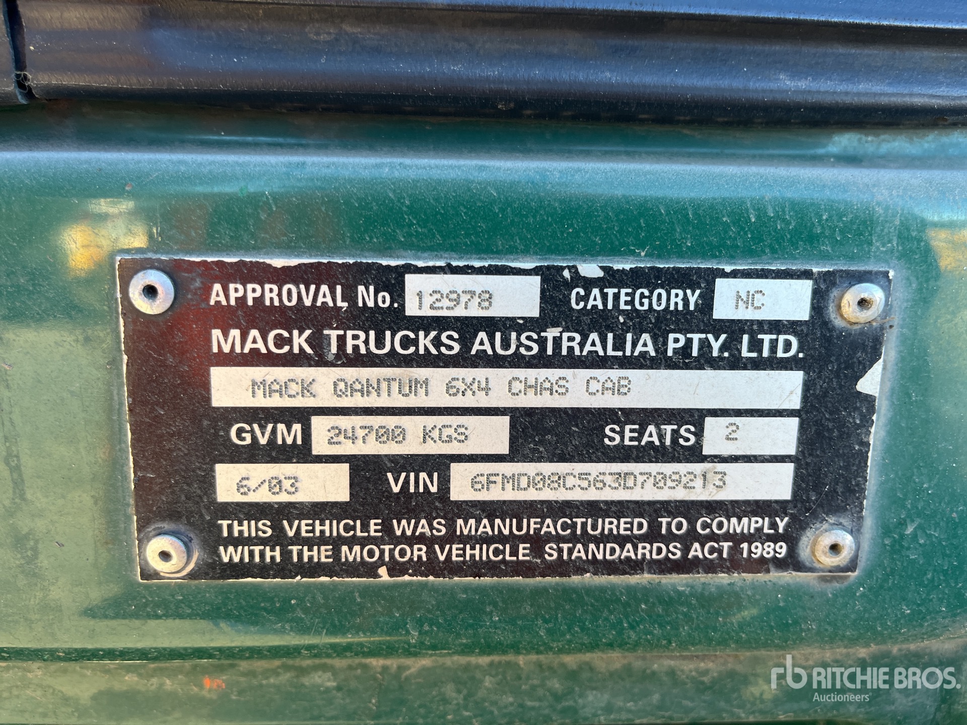 2003 Mack QH688RS QANTUM