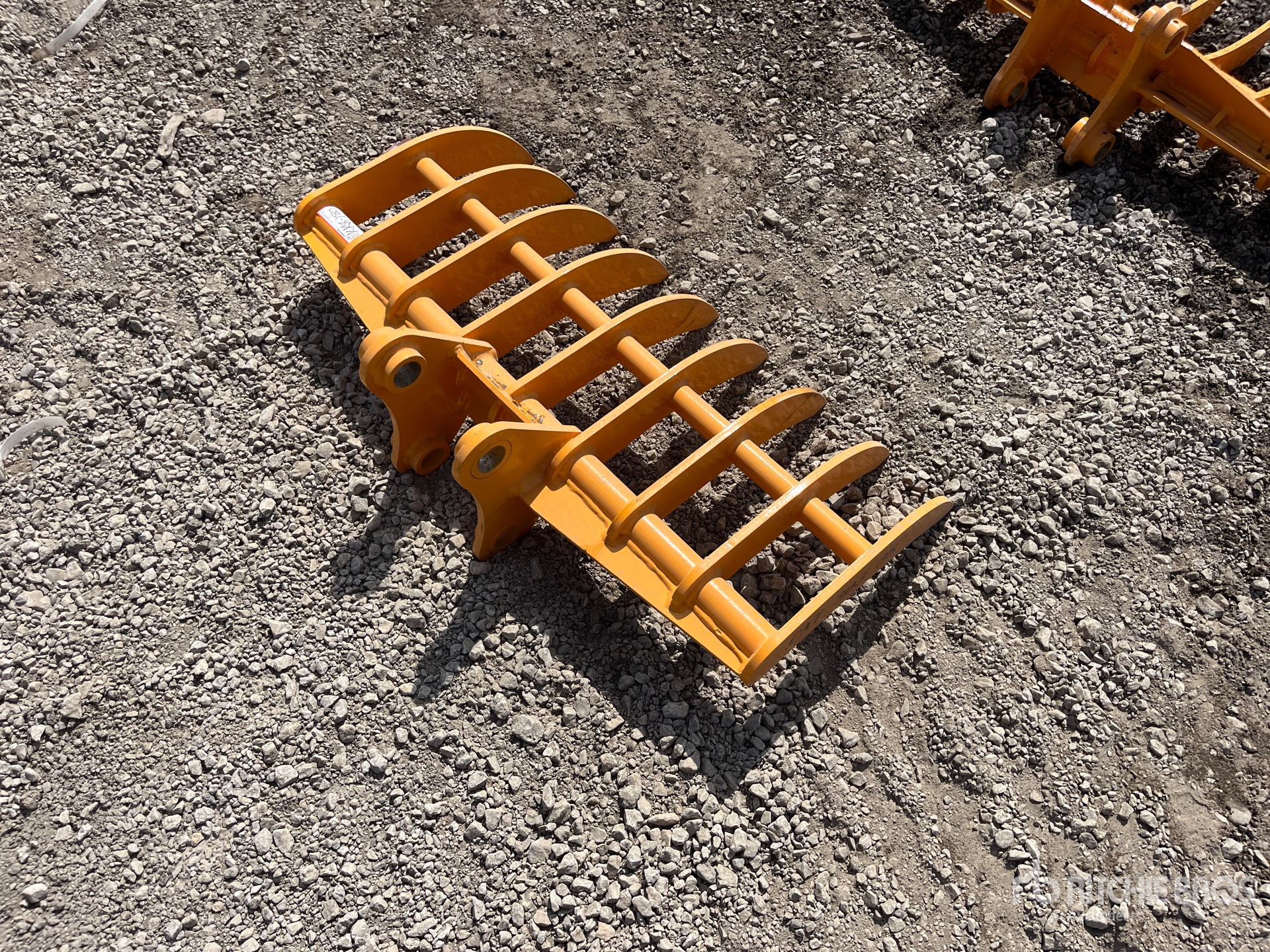 2026 GIYI 38 IN - FITS CAT 303 (UNUSED)