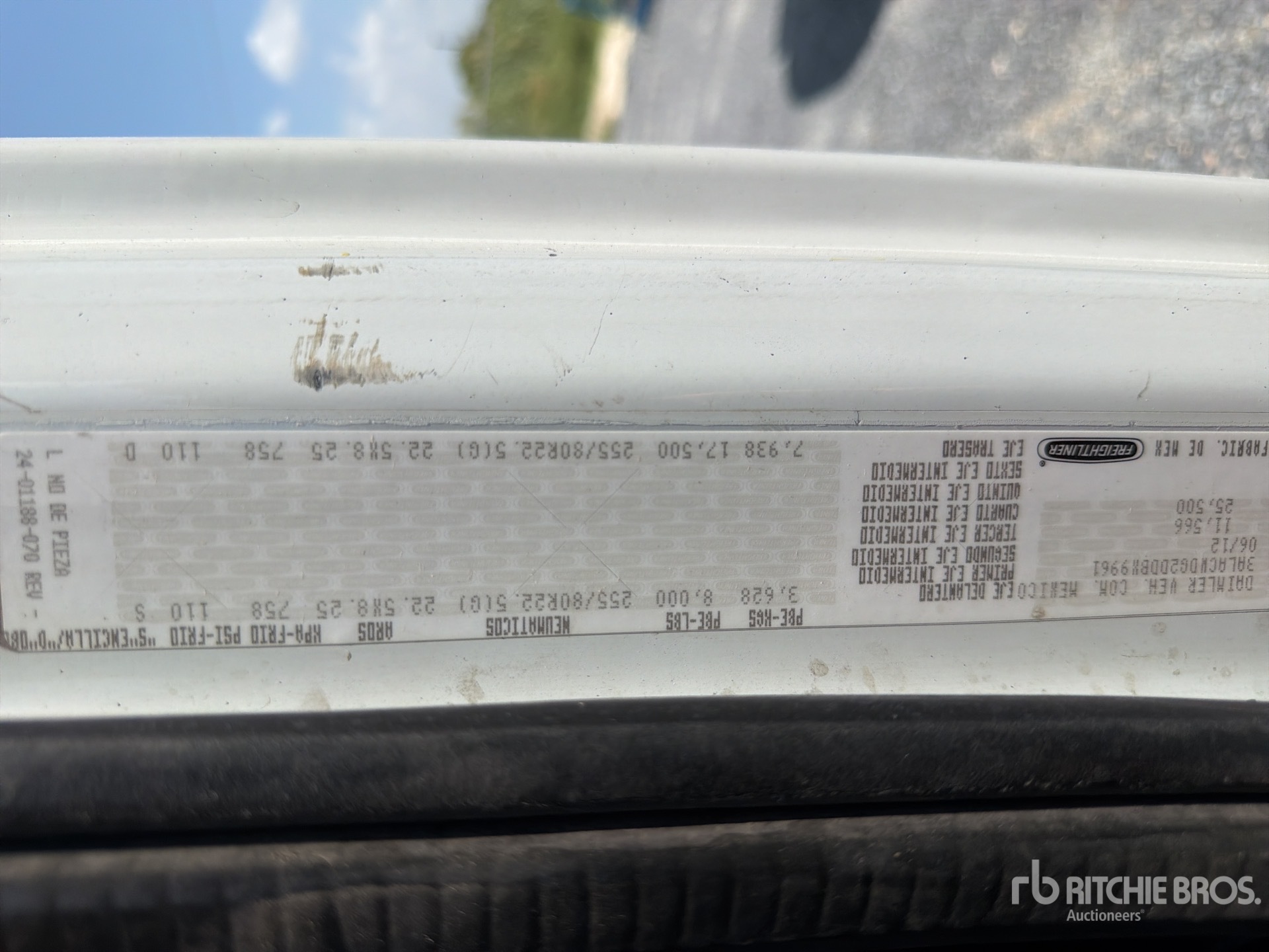 2013 Freightliner M2-25K