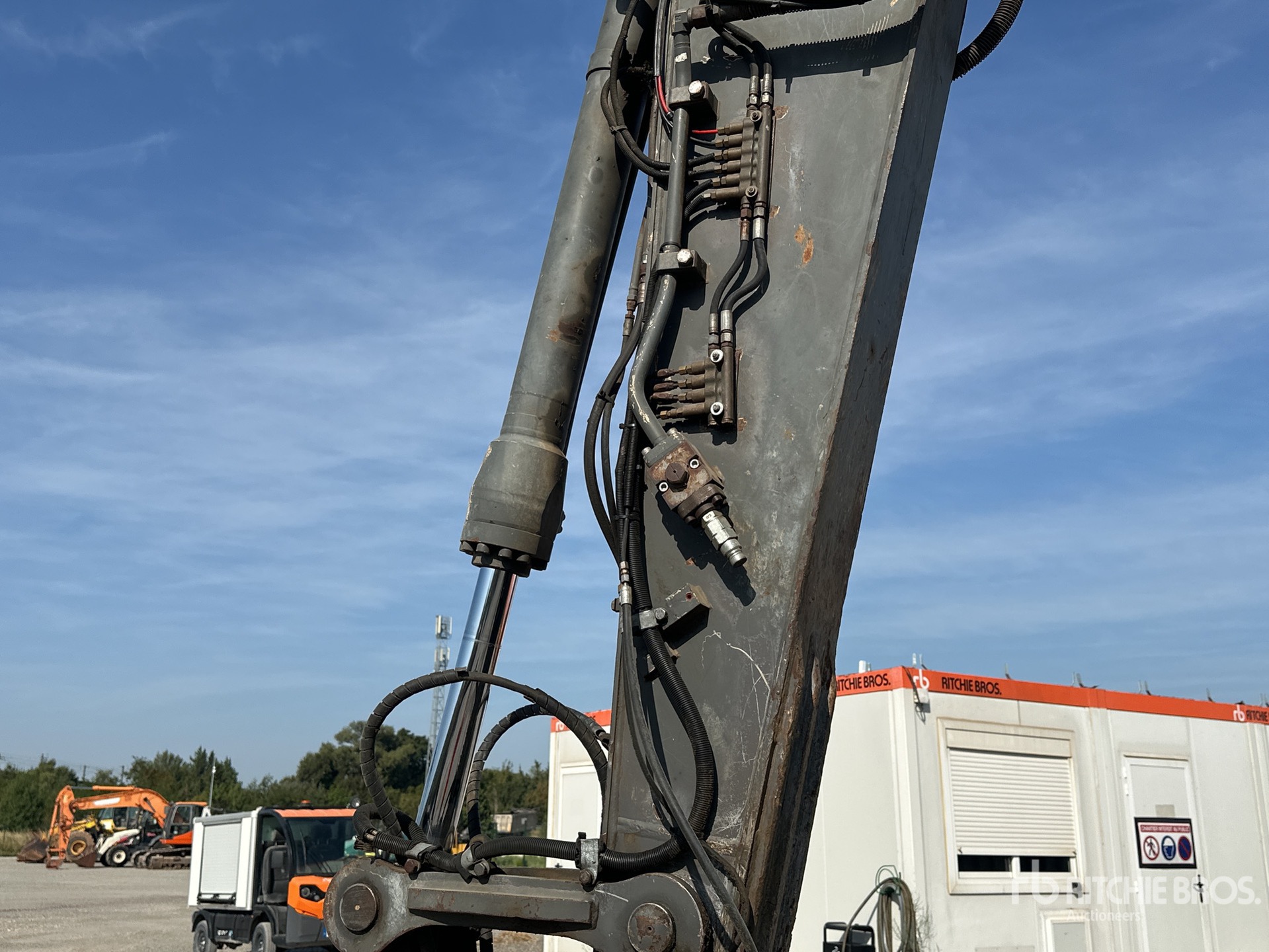 2008 Volvo ECR145CL