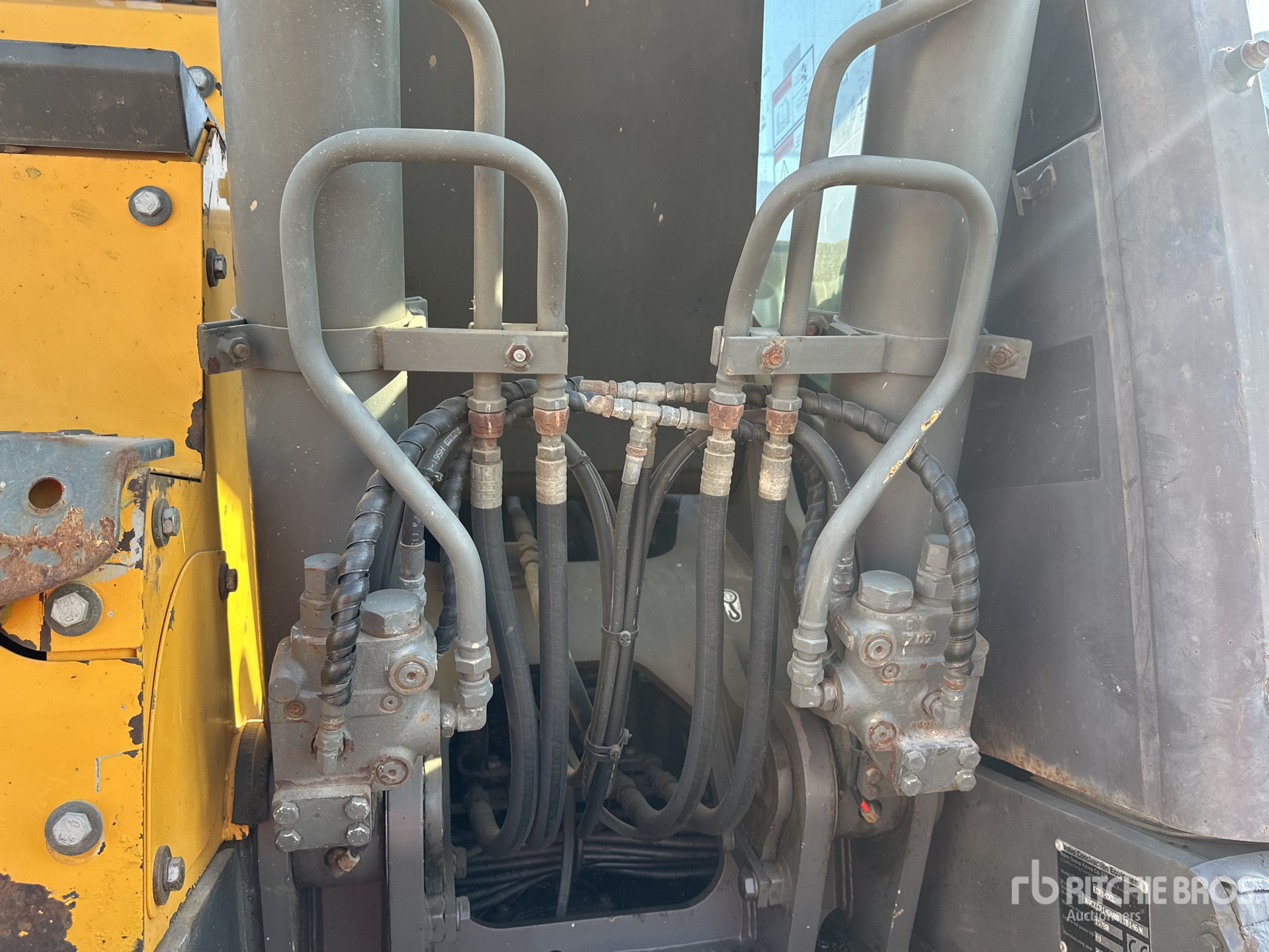 2008 Volvo ECR145CL