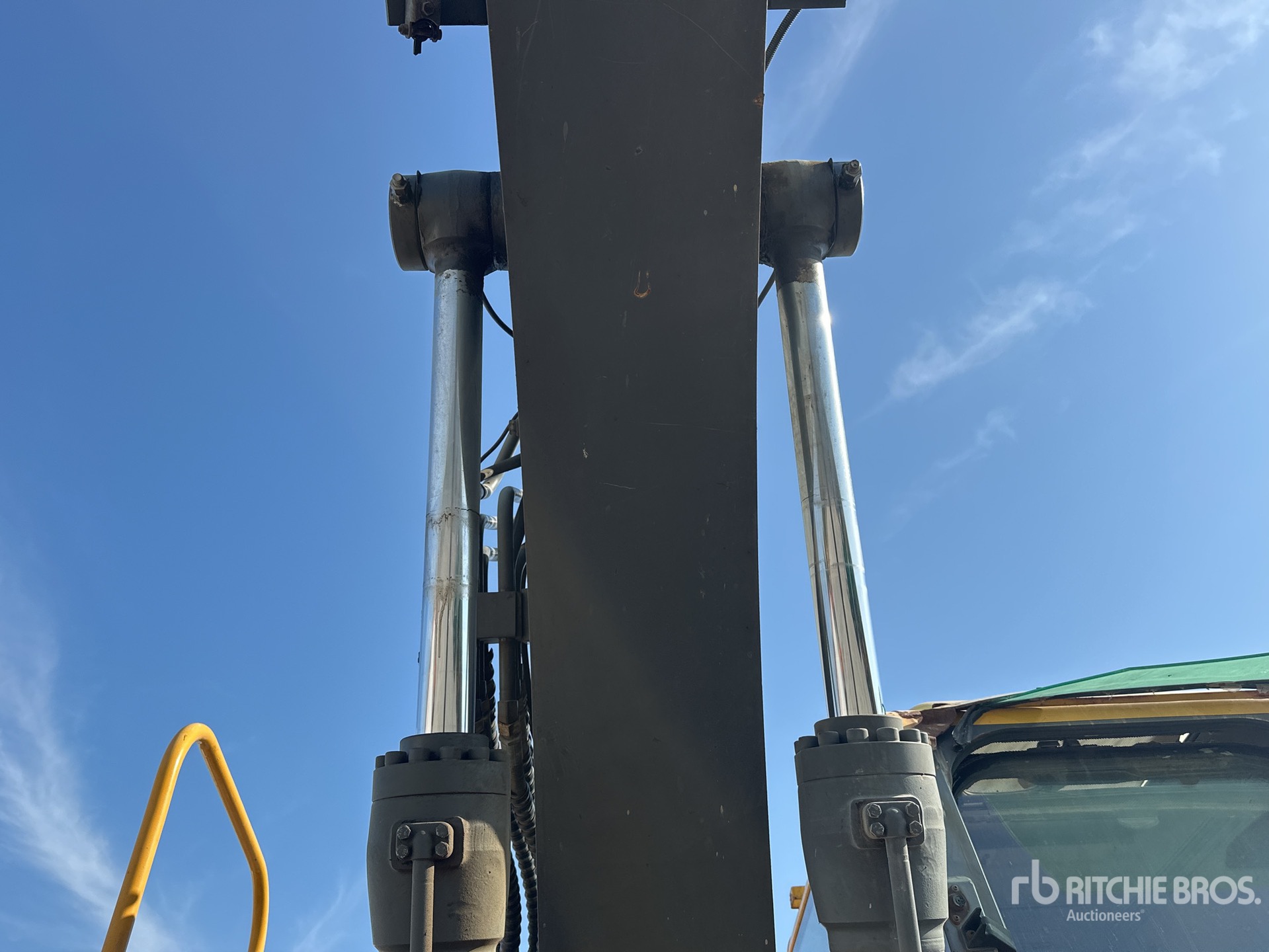 2008 Volvo ECR145CL