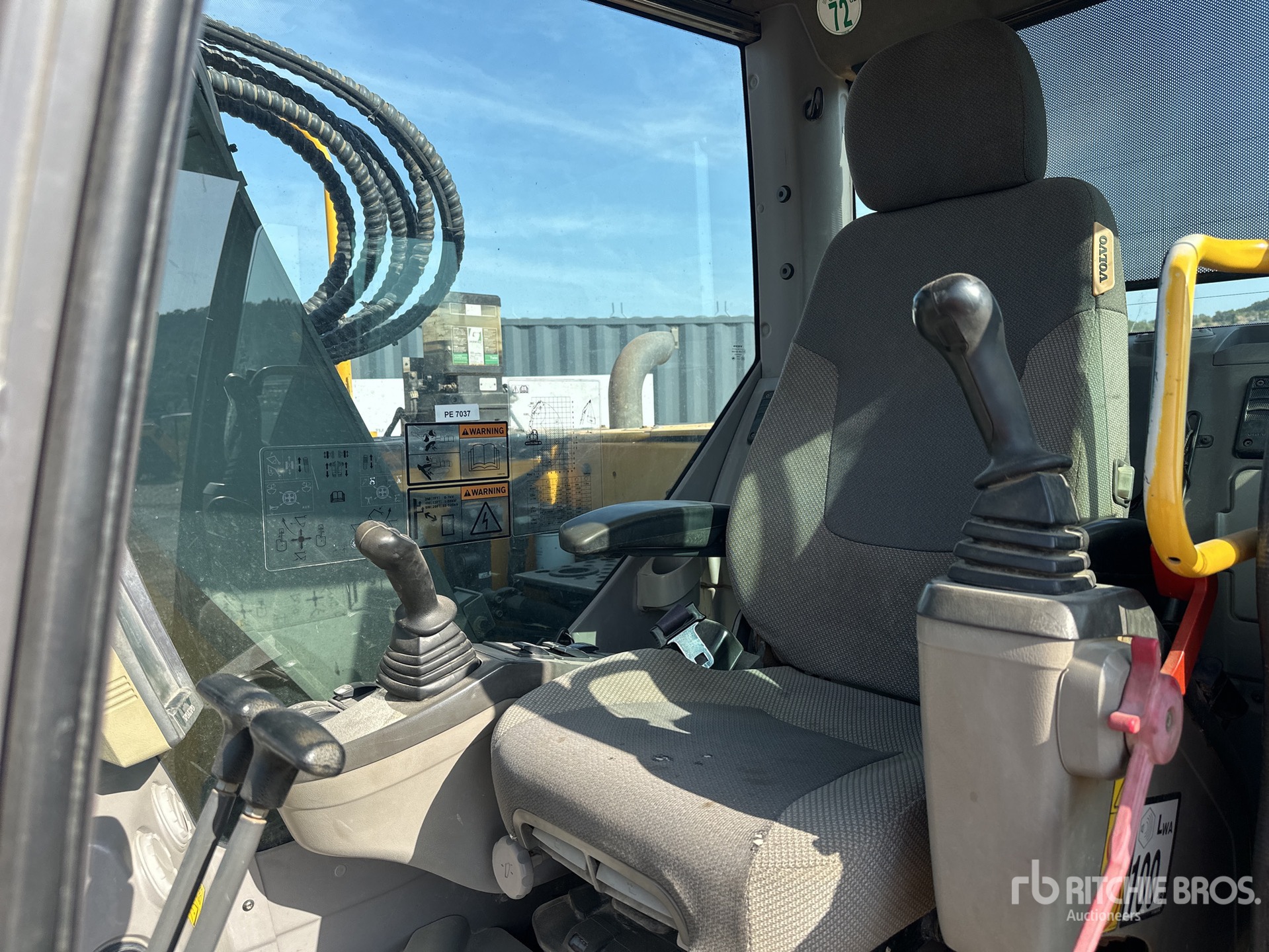 2008 Volvo ECR145CL