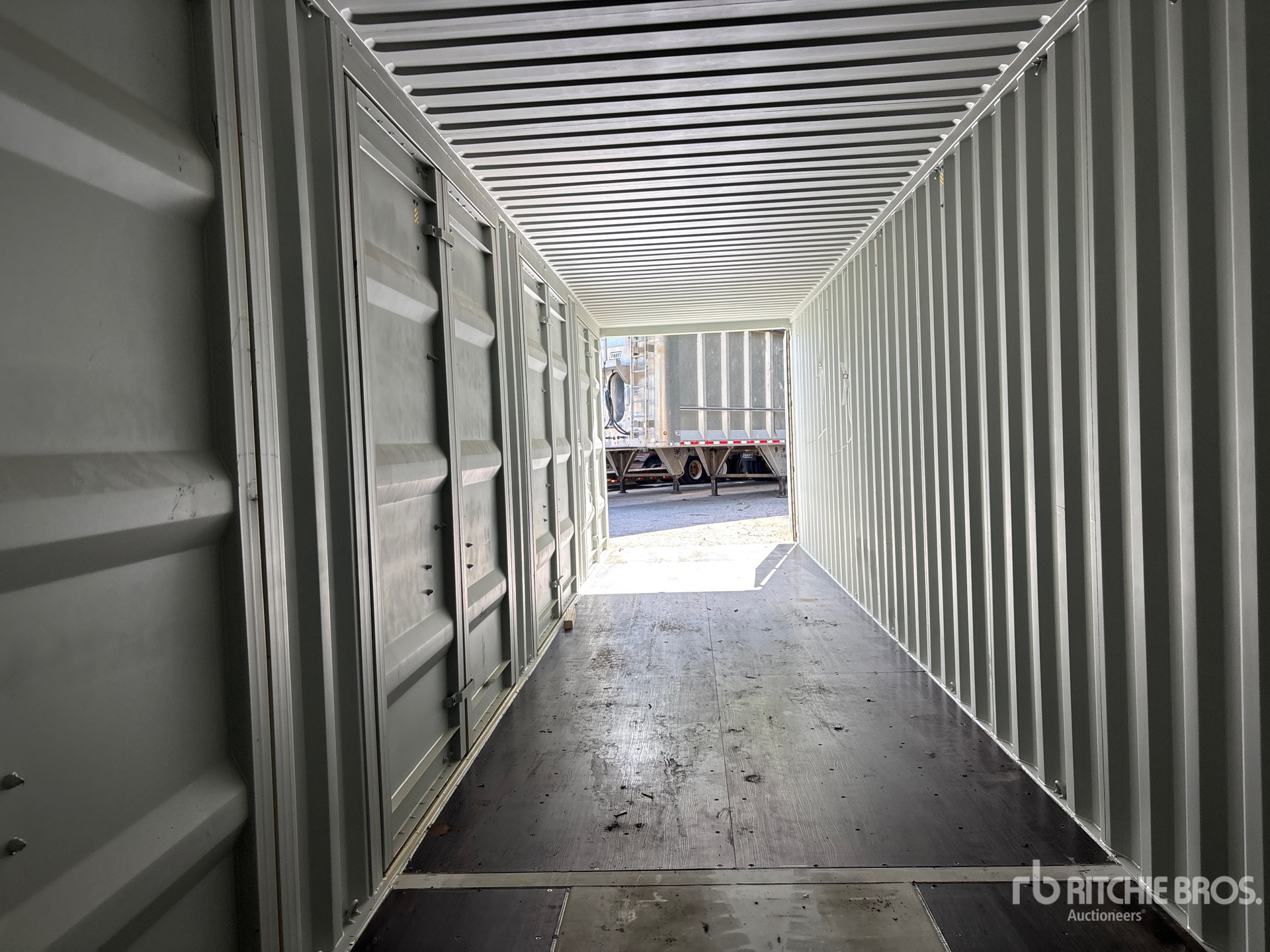 2026 LYALS 40 FT HIGH CUBE MULTI-DOOR