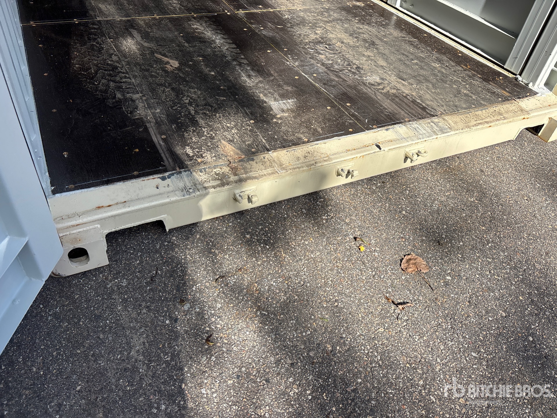 2026 LYALS 40 FT HIGH CUBE MULTI-DOOR