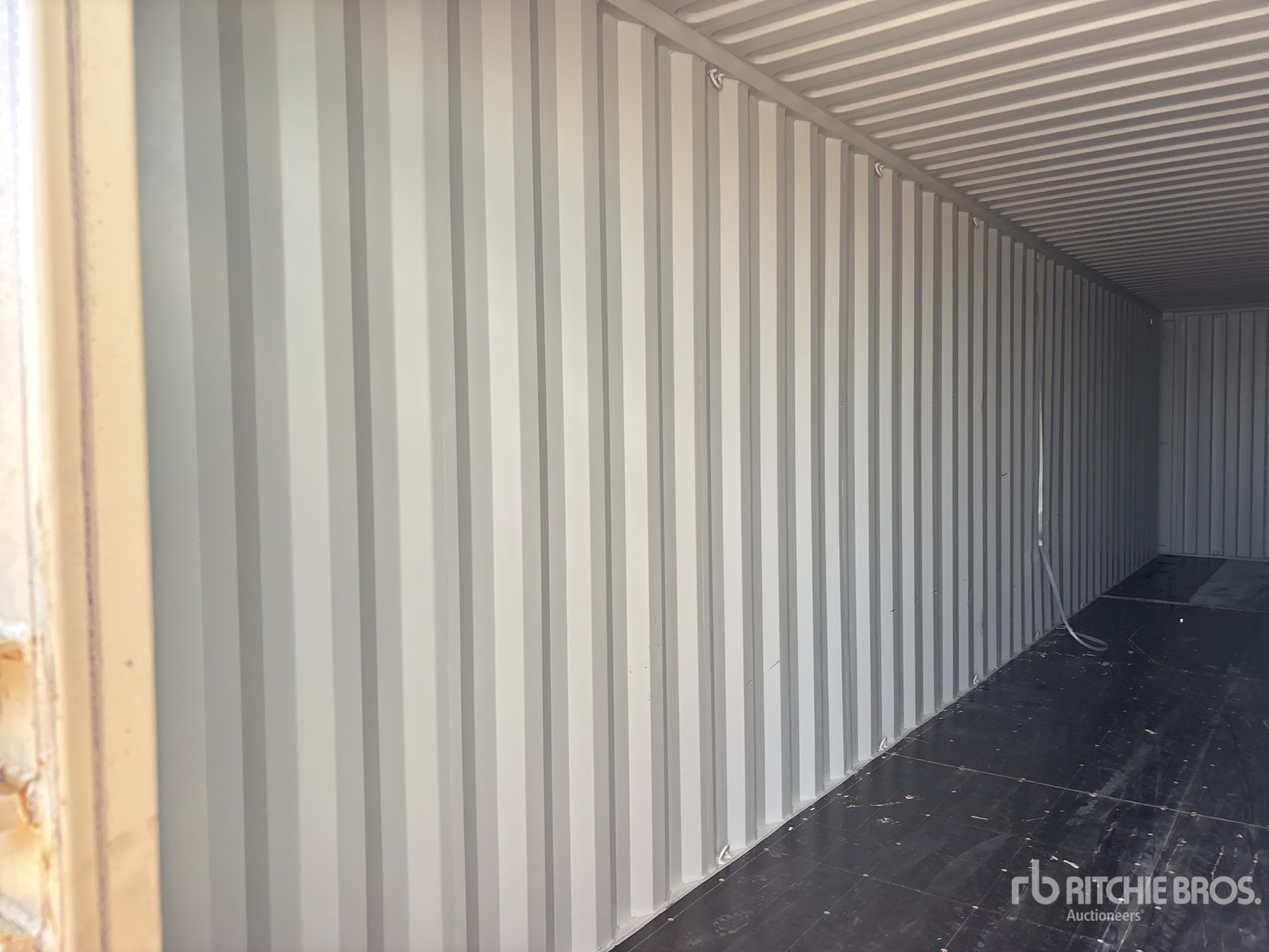 2026 LYALS 40 FT HIGH CUBE MULTI-DOOR