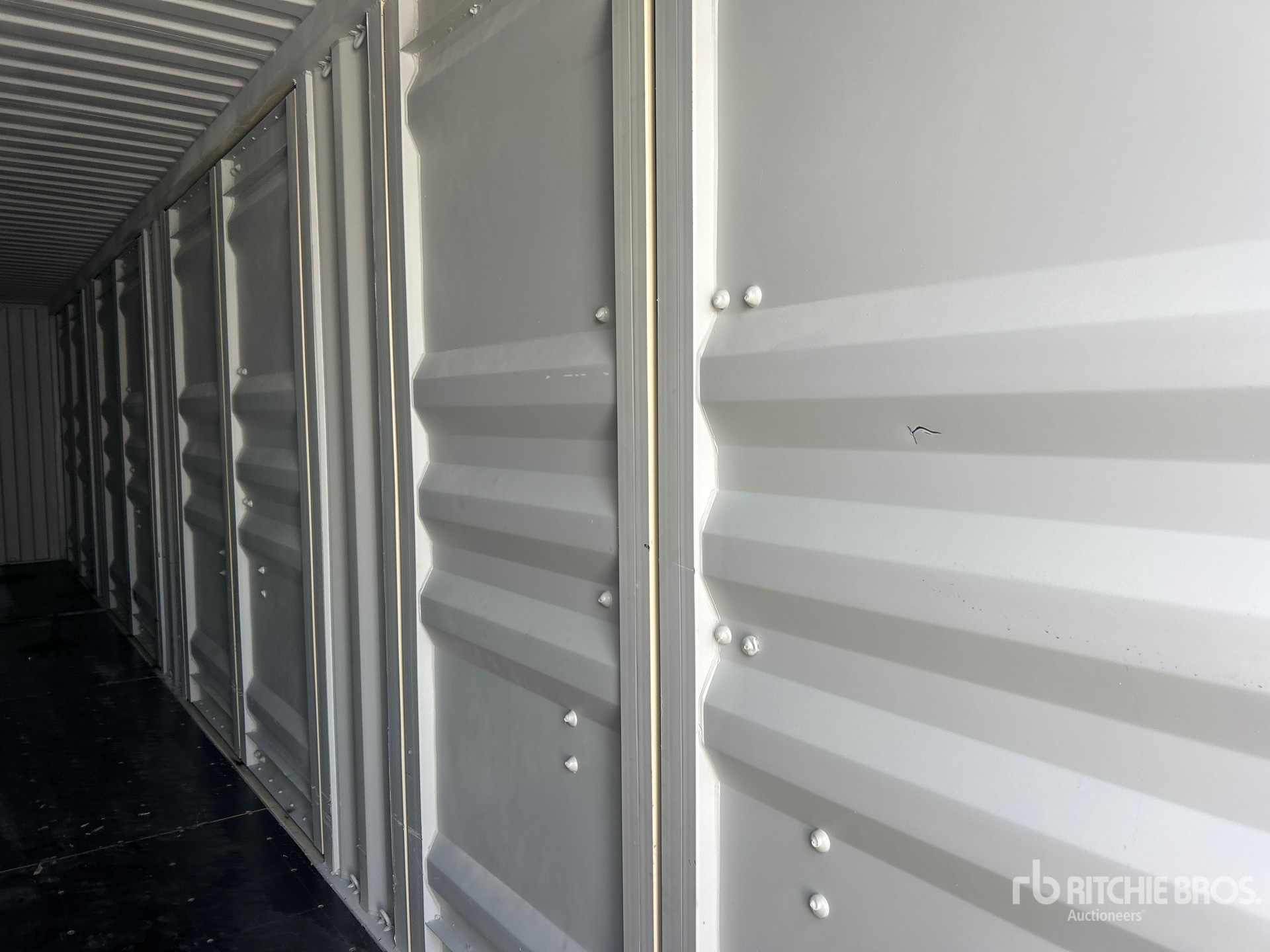 2026 LYALS 40 FT HIGH CUBE MULTI-DOOR