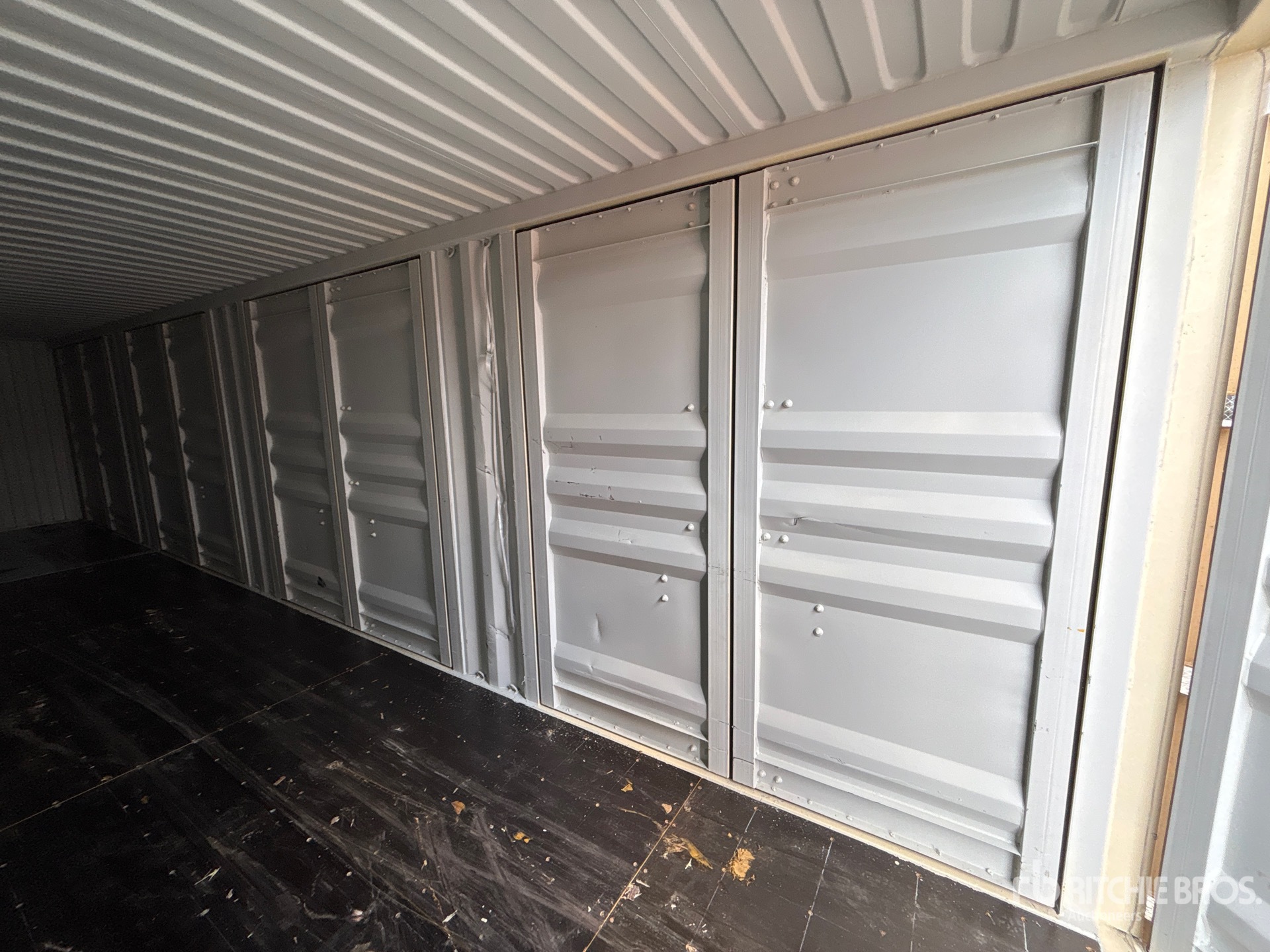 2027 LYALS 40 FT HIGH CUBE MULTI-DOOR