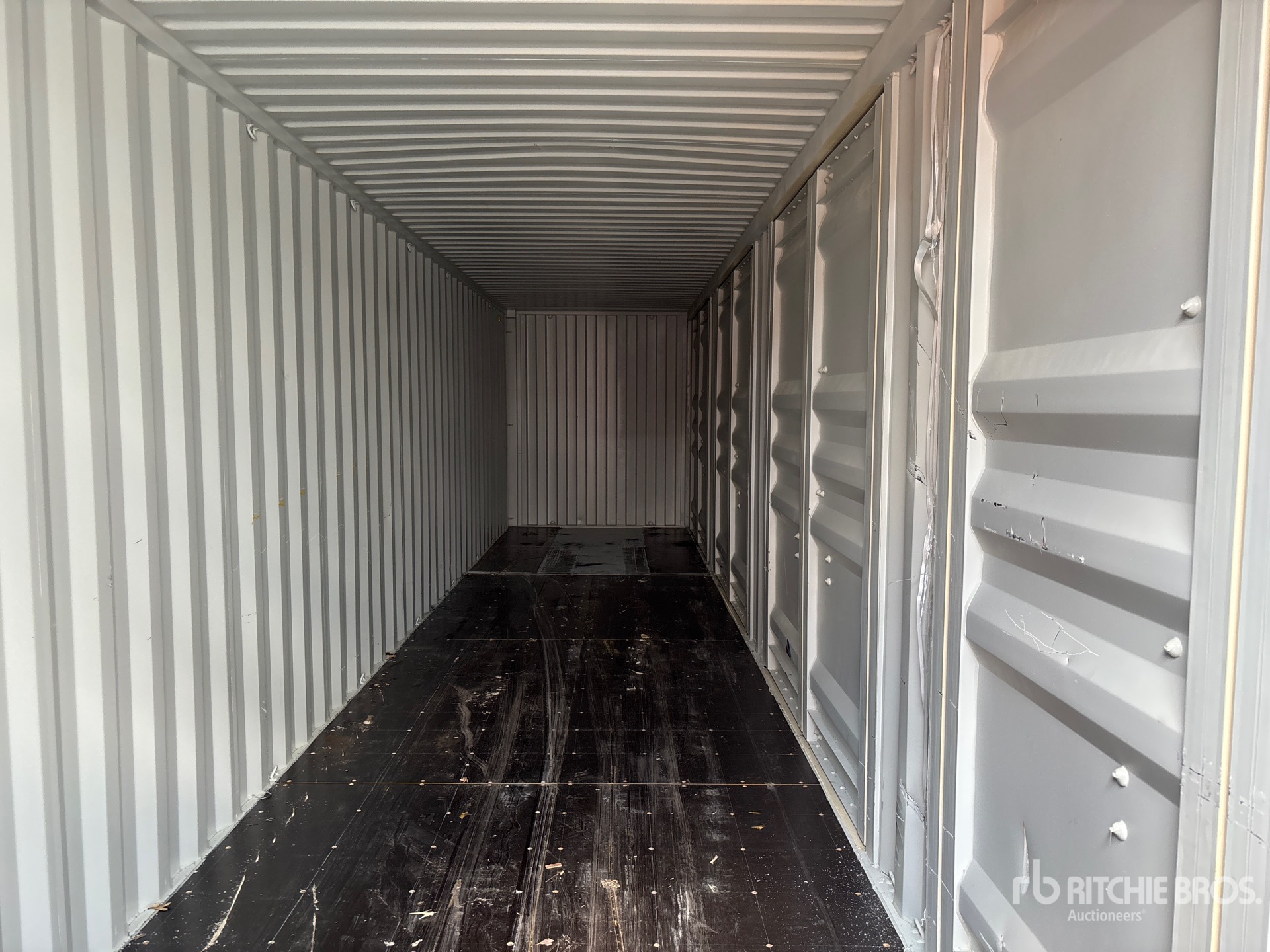 2027 LYALS 40 FT HIGH CUBE MULTI-DOOR