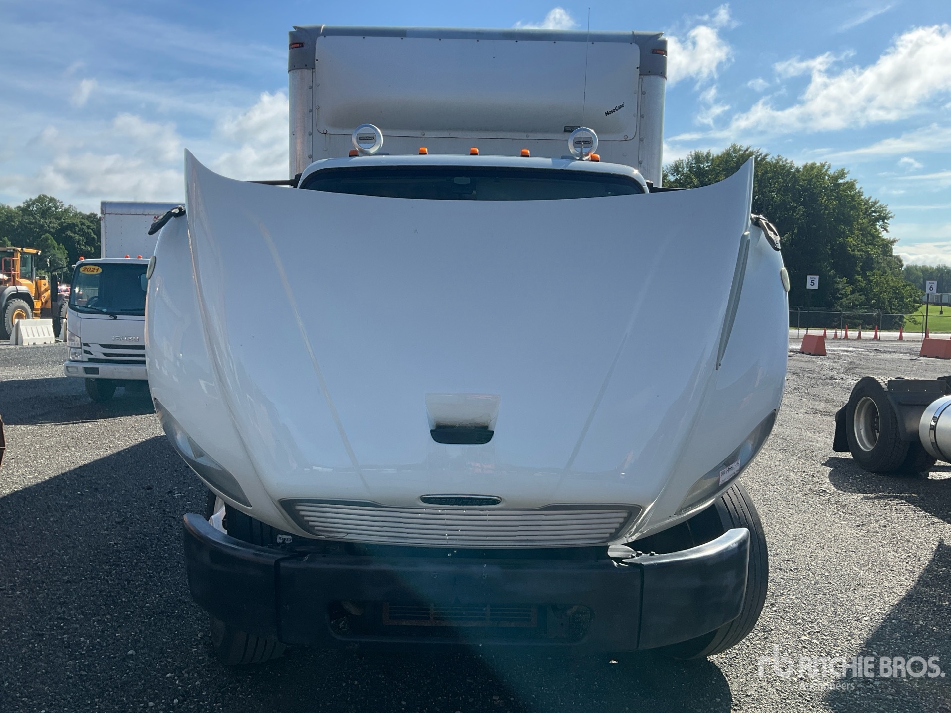 2019 Freightliner M2 106