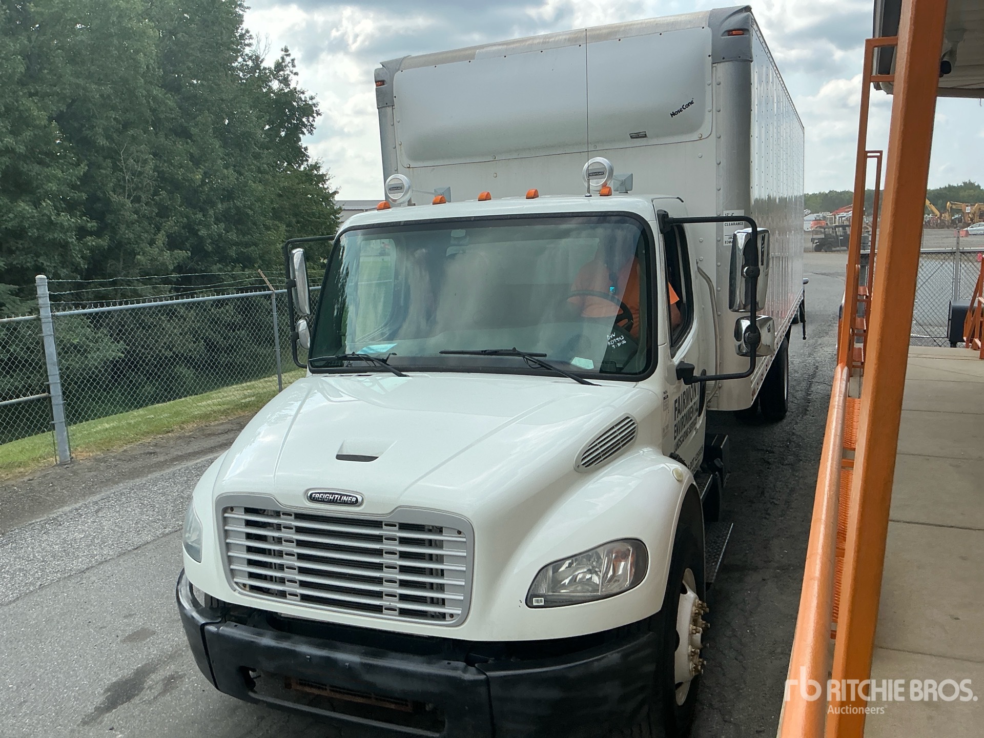 2019 Freightliner M2 106