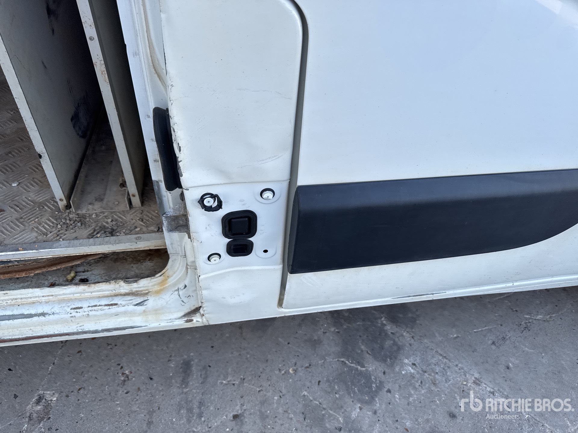 2012 Renault MASTER DCI150