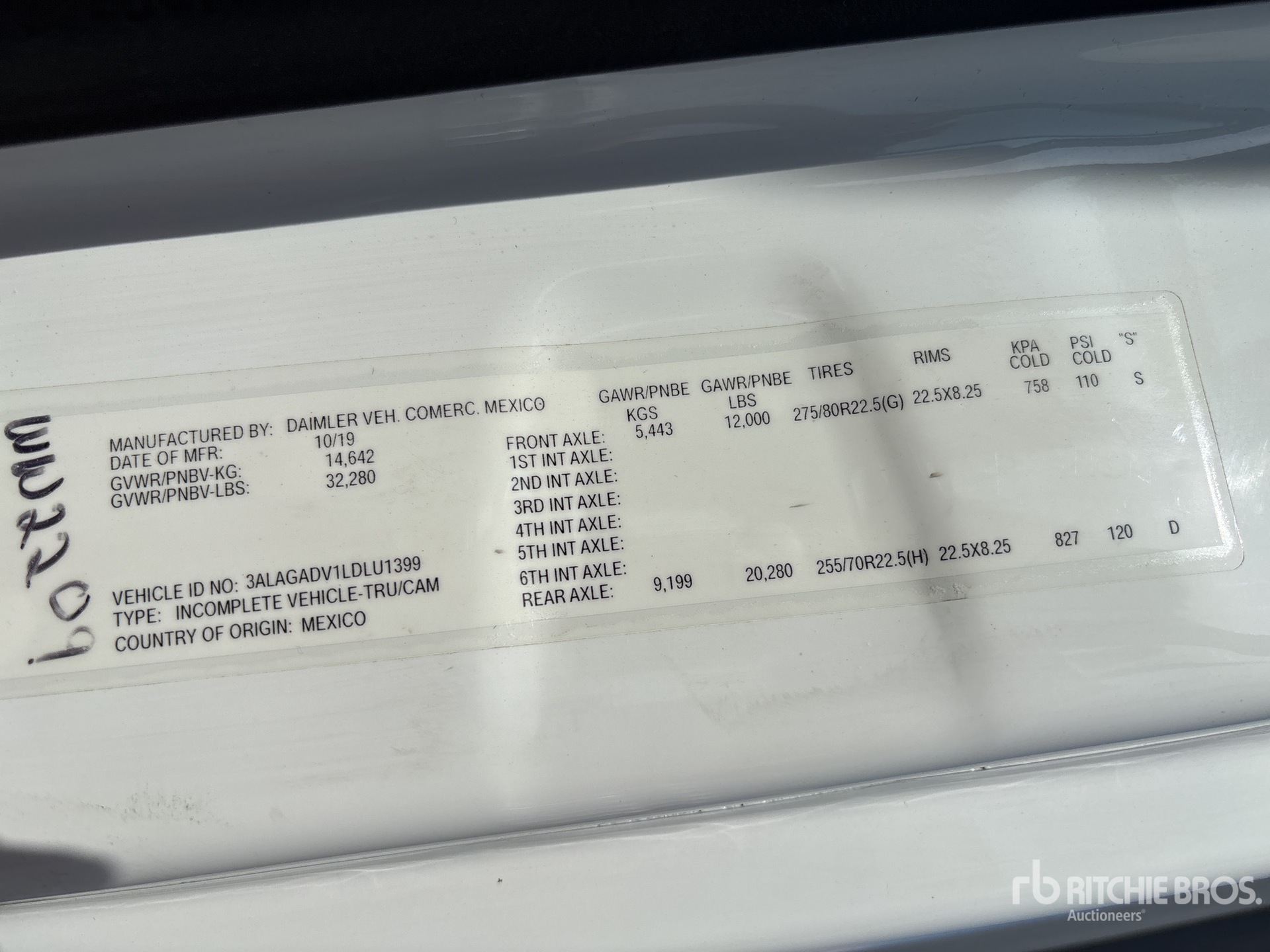 2020 Freightliner Cascadia 113