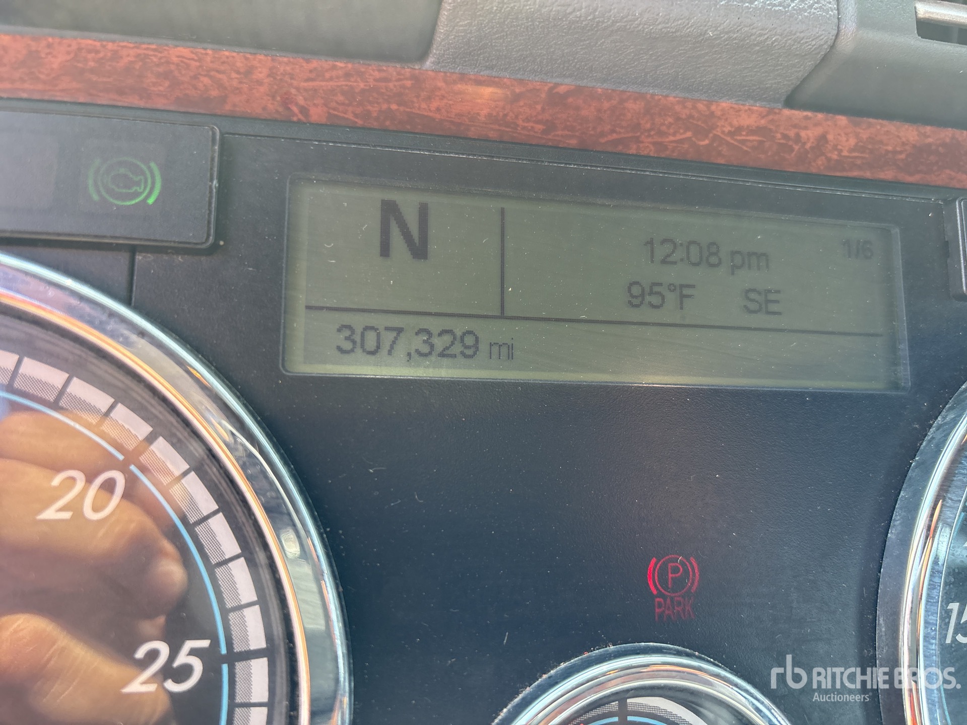 2020 Freightliner Cascadia 113