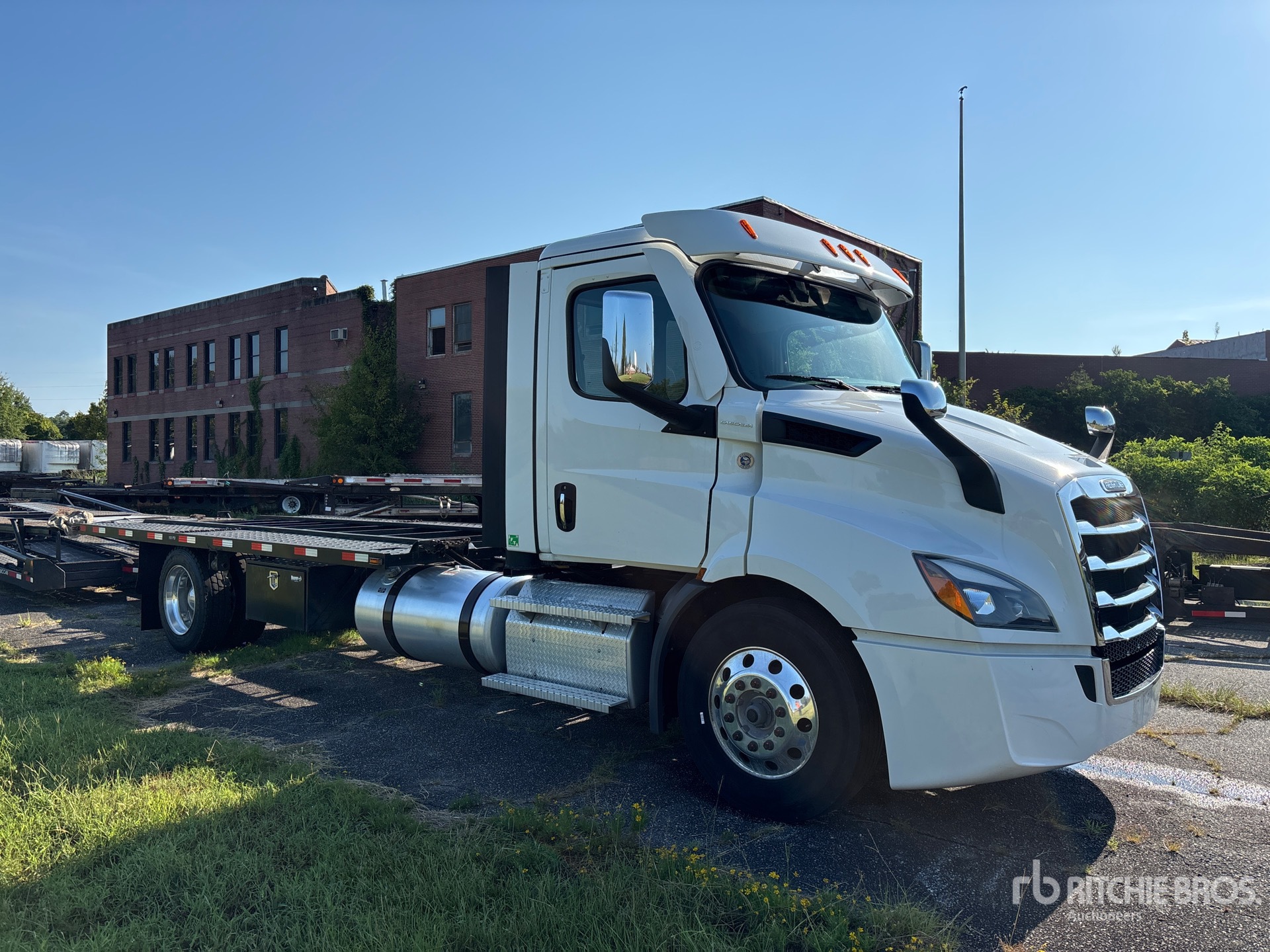 2024 Freightliner CASCADIA 116