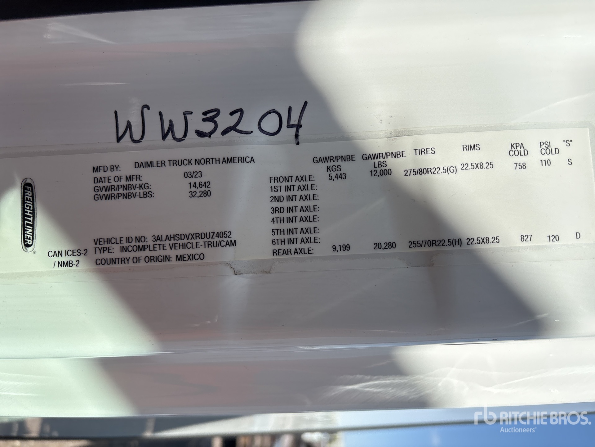 2024 Freightliner CASCADIA 116