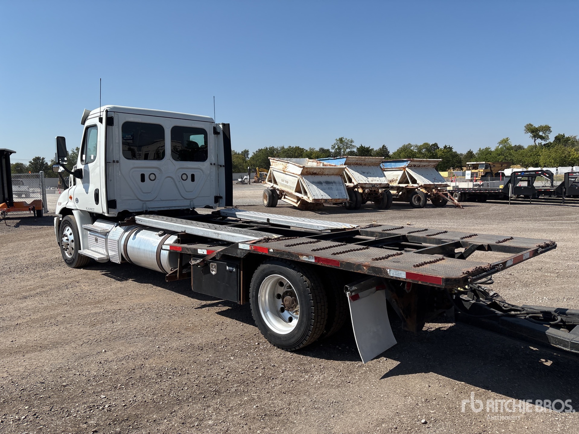 2019 Freightliner Cascadia 113