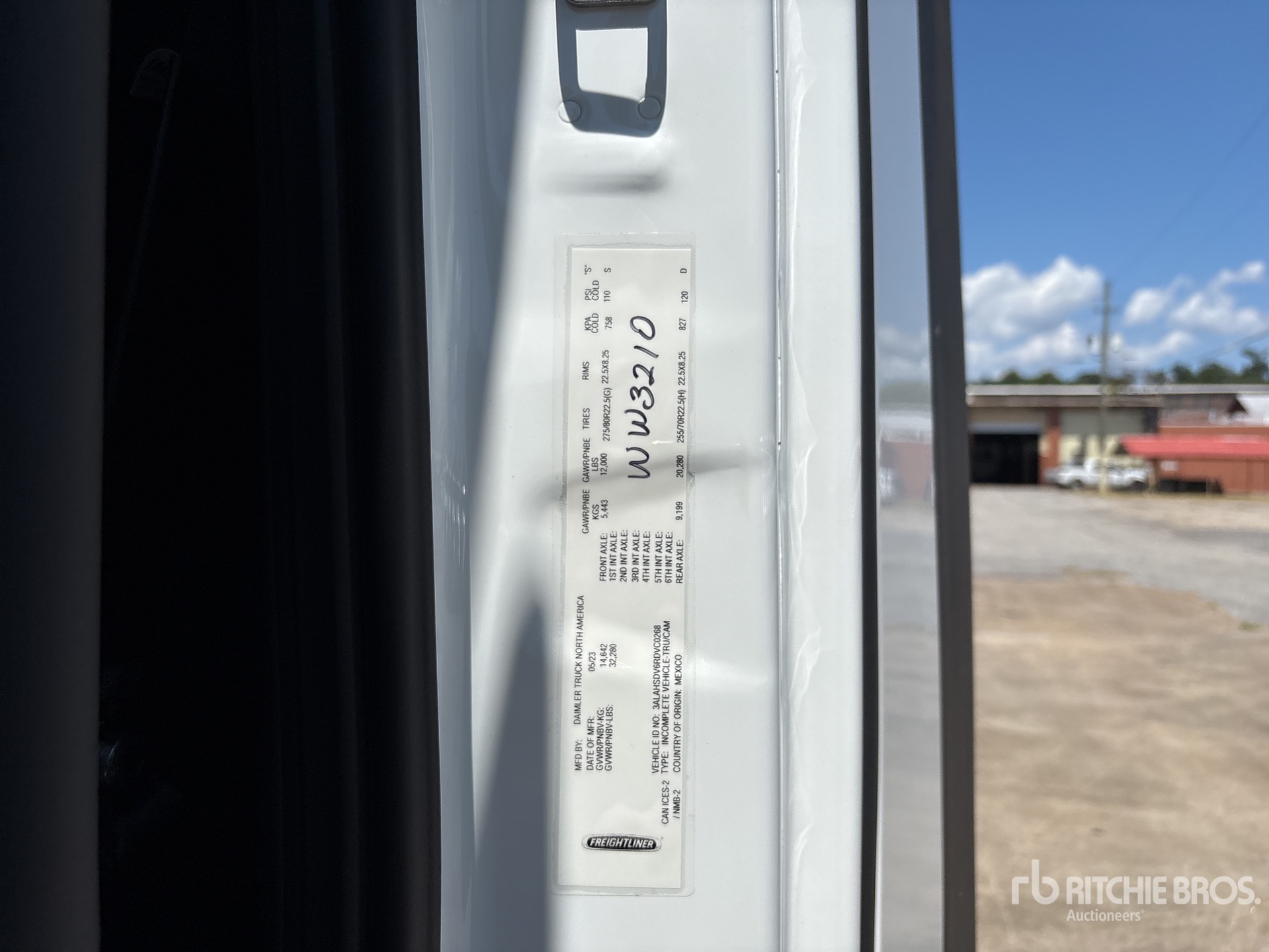 2024 Freightliner CASCADIA 116