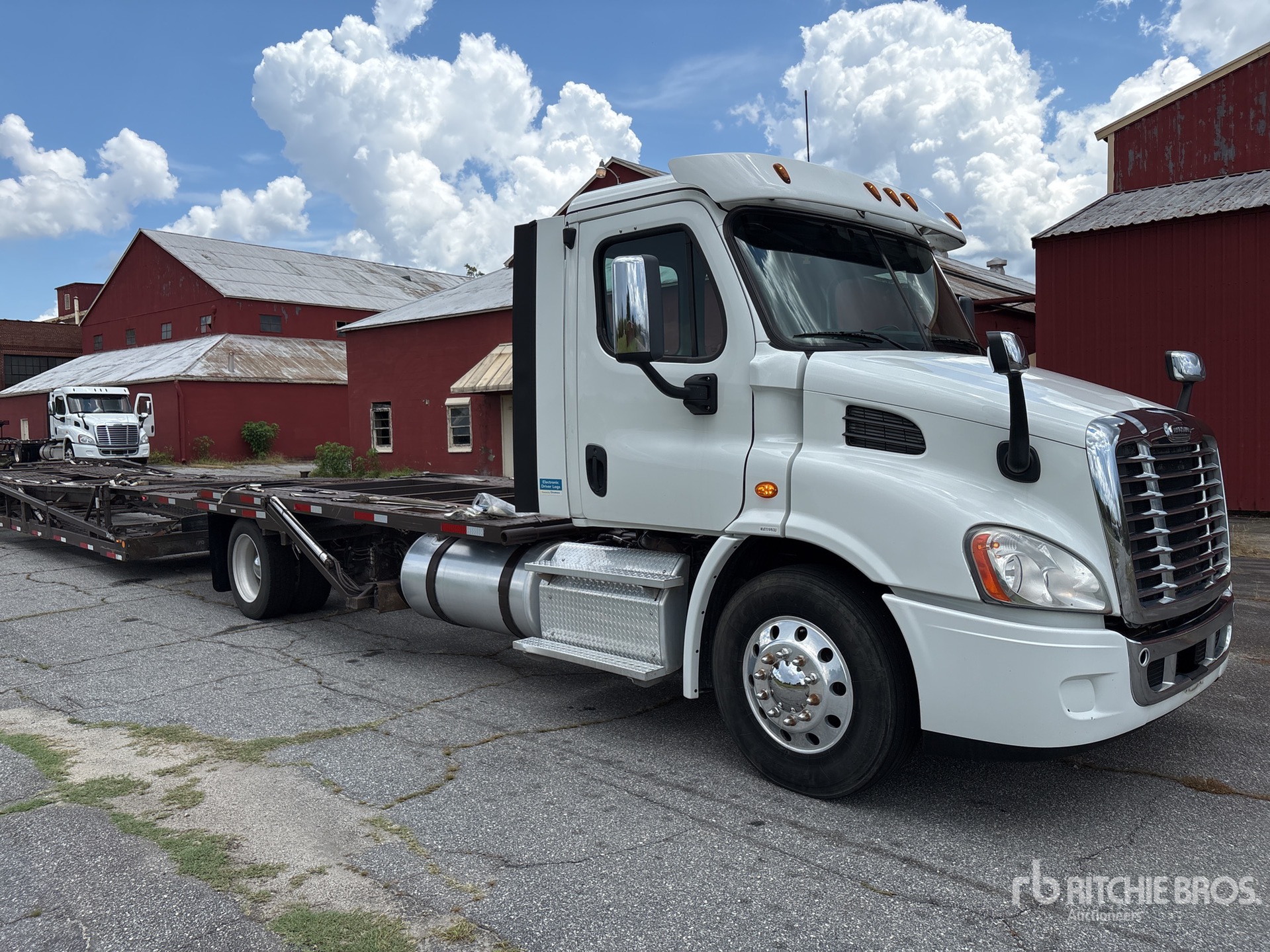 2018 Freightliner Cascadia 113