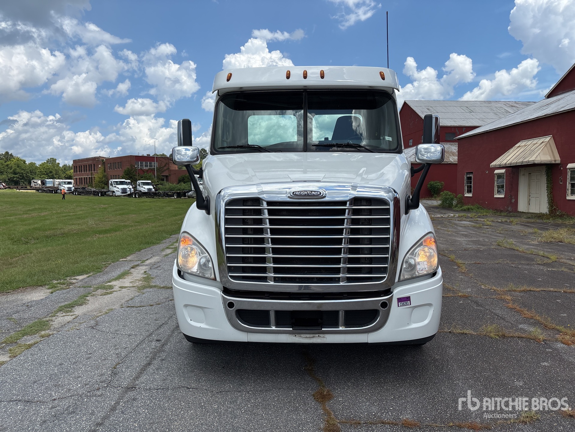 2018 Freightliner Cascadia 113